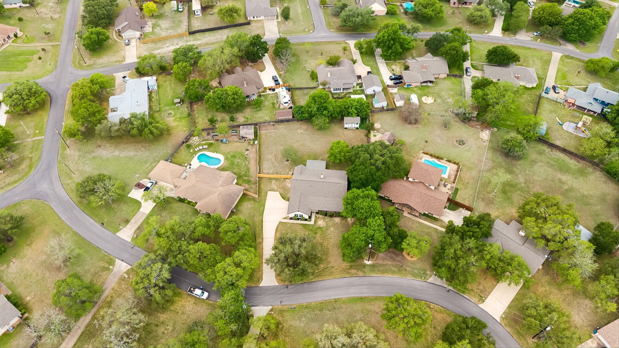 114 Cedar Dr, Mountain City, TX 78610