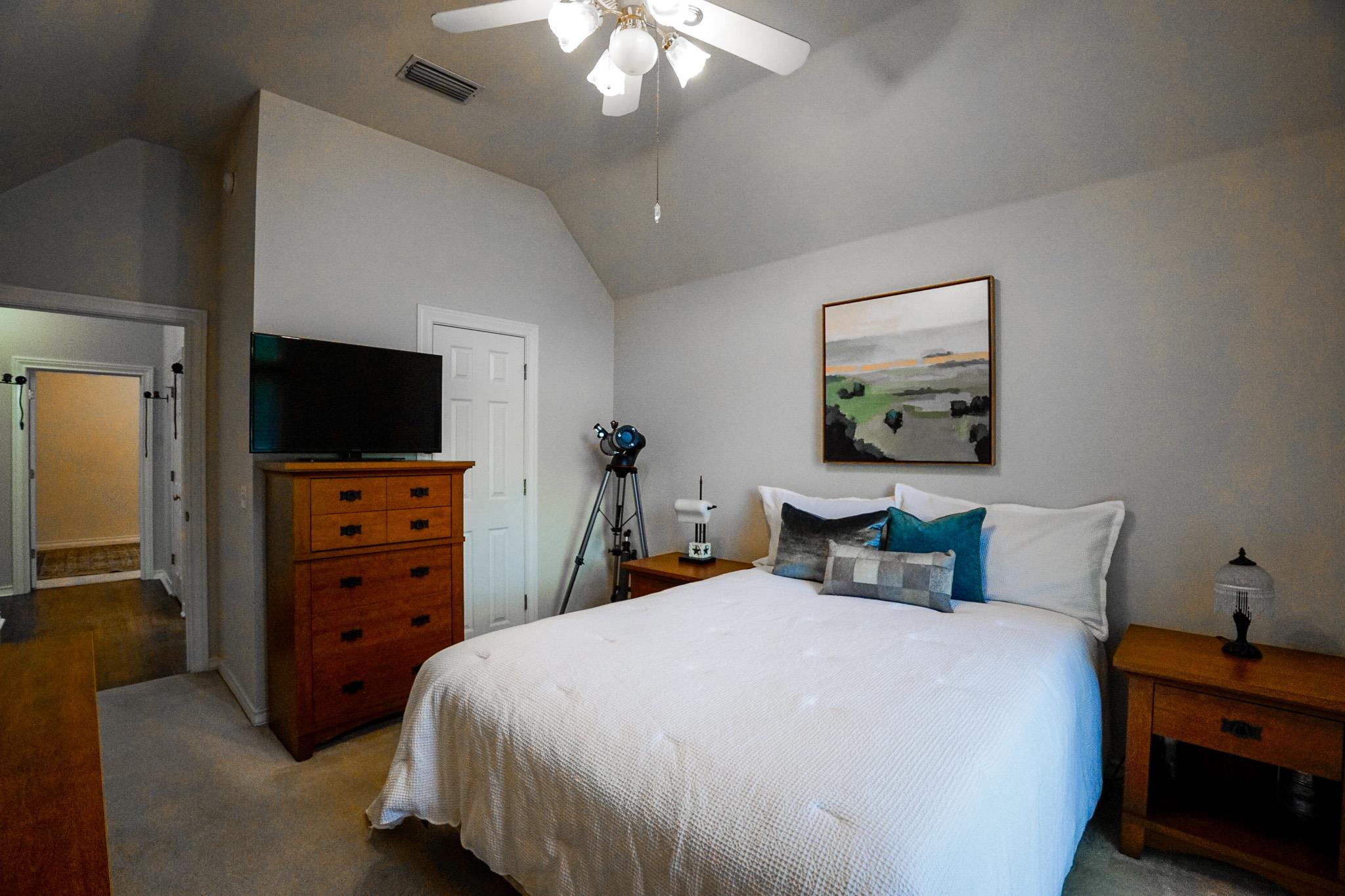 15825 CHATHAM WOOD Dr, Austin, TX 78717