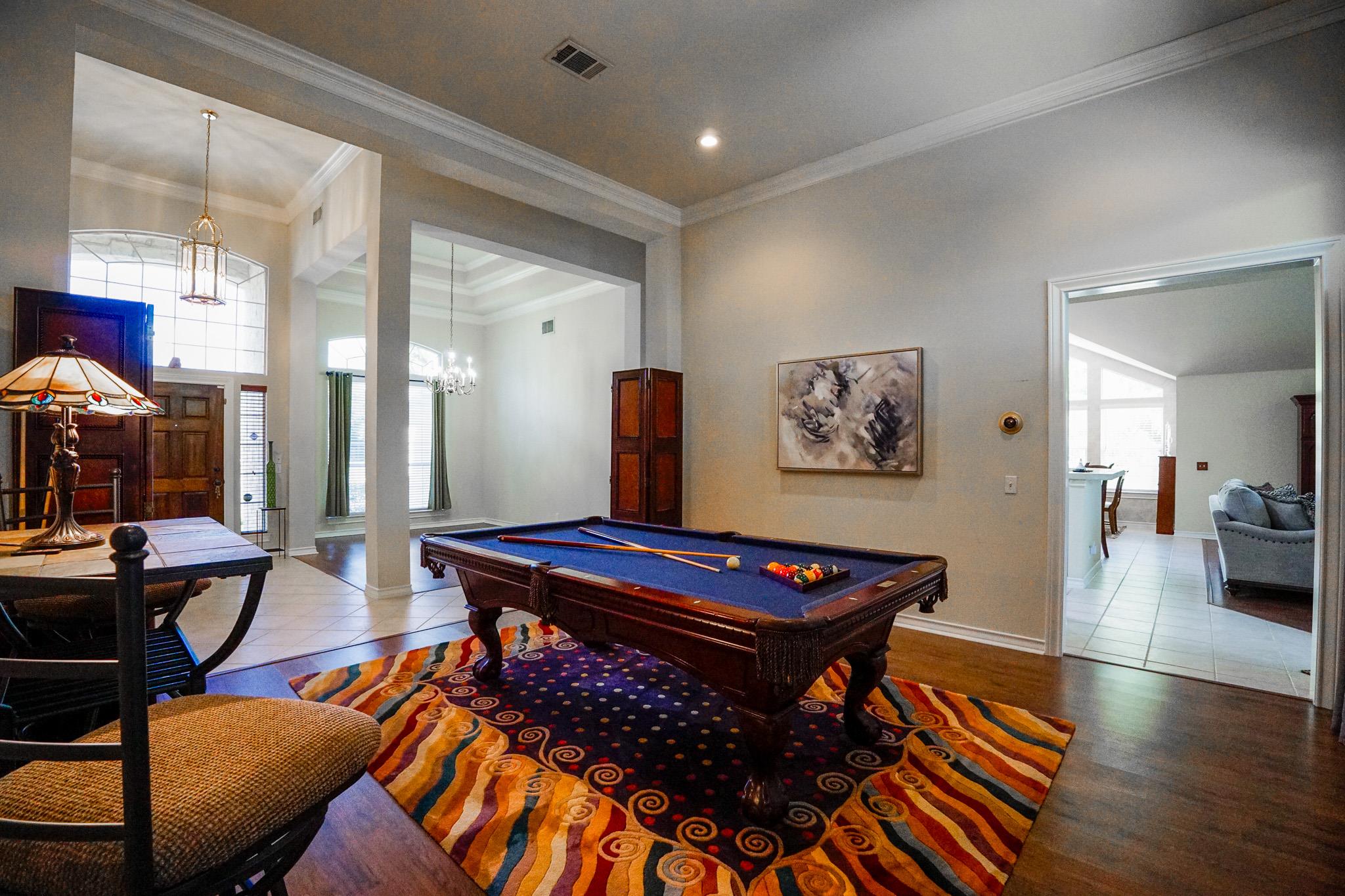 15825 CHATHAM WOOD Dr, Austin, TX 78717