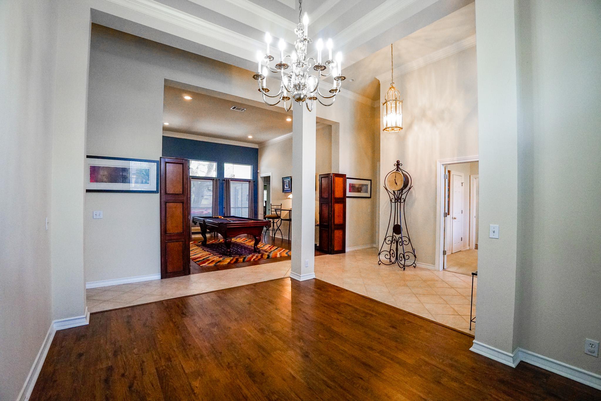 15825 CHATHAM WOOD Dr, Austin, TX 78717