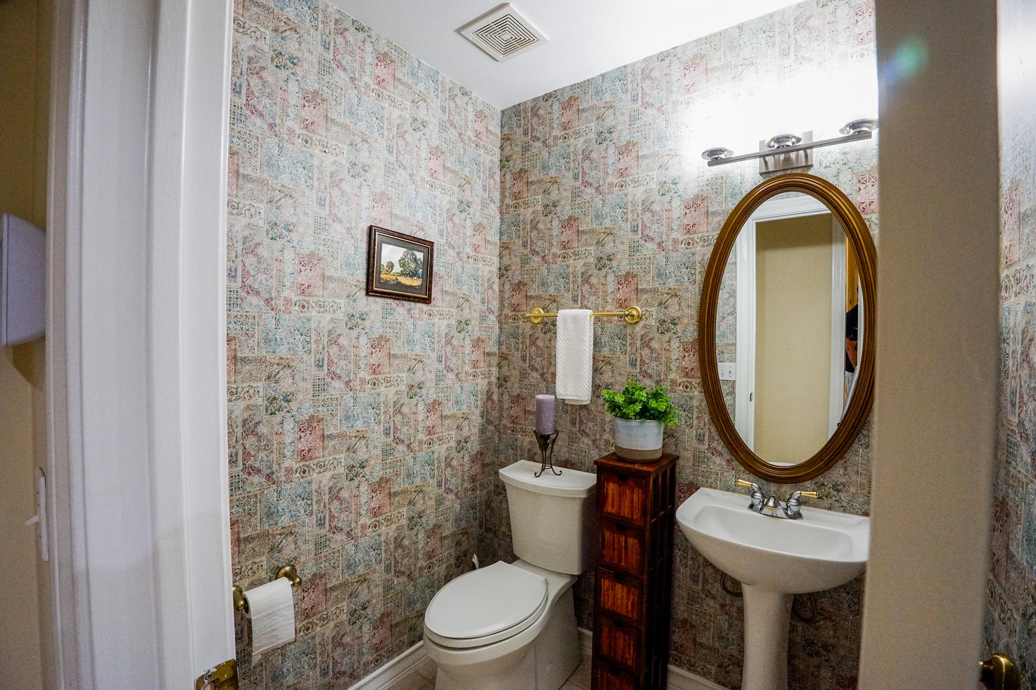 15825 CHATHAM WOOD Dr, Austin, TX 78717