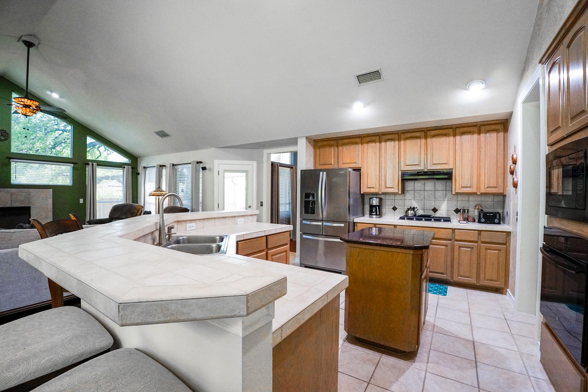 15825 CHATHAM WOOD Dr, Austin, TX 78717