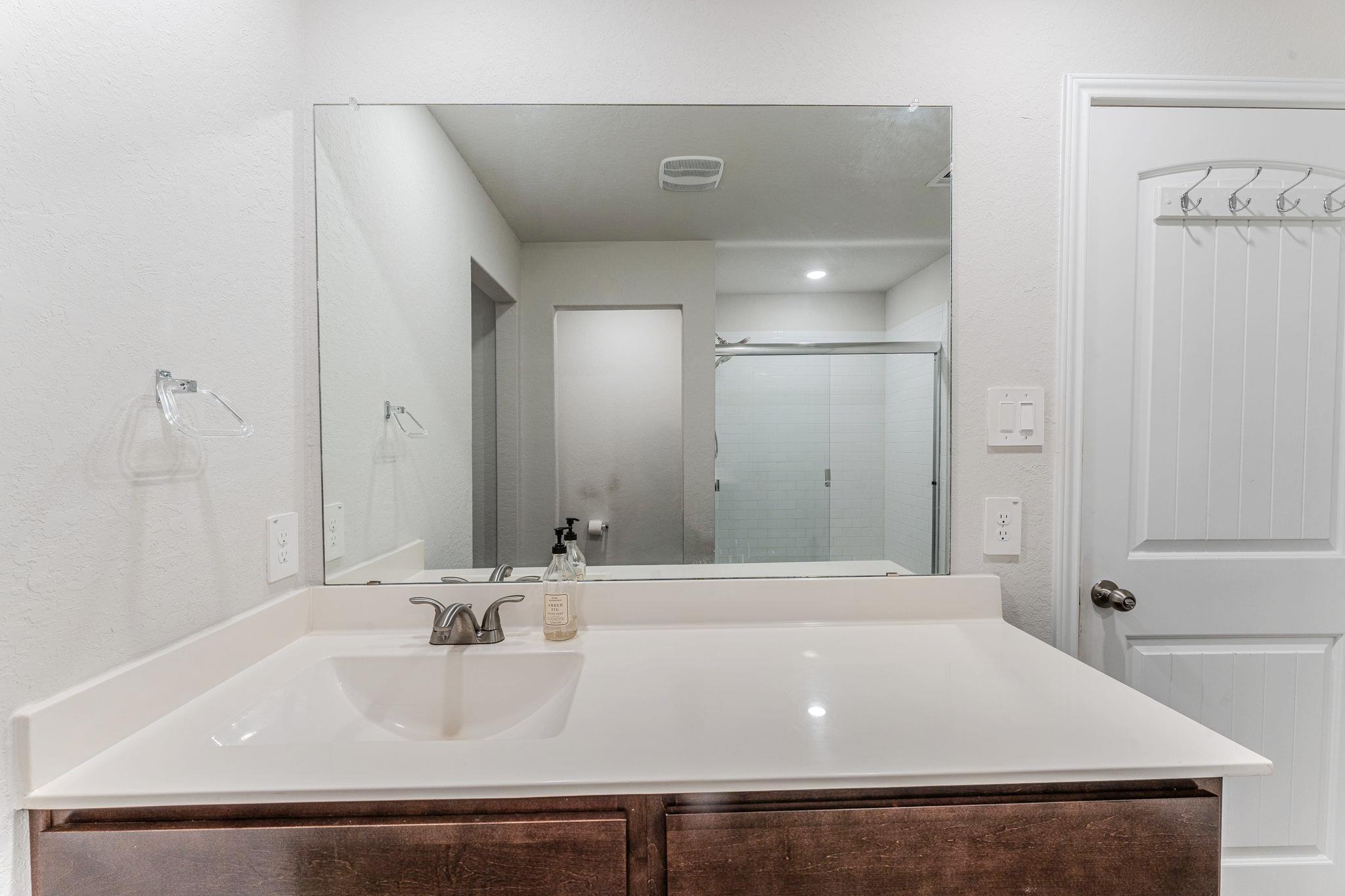 317 Lily Pond Trl, San Marcos, TX 78666