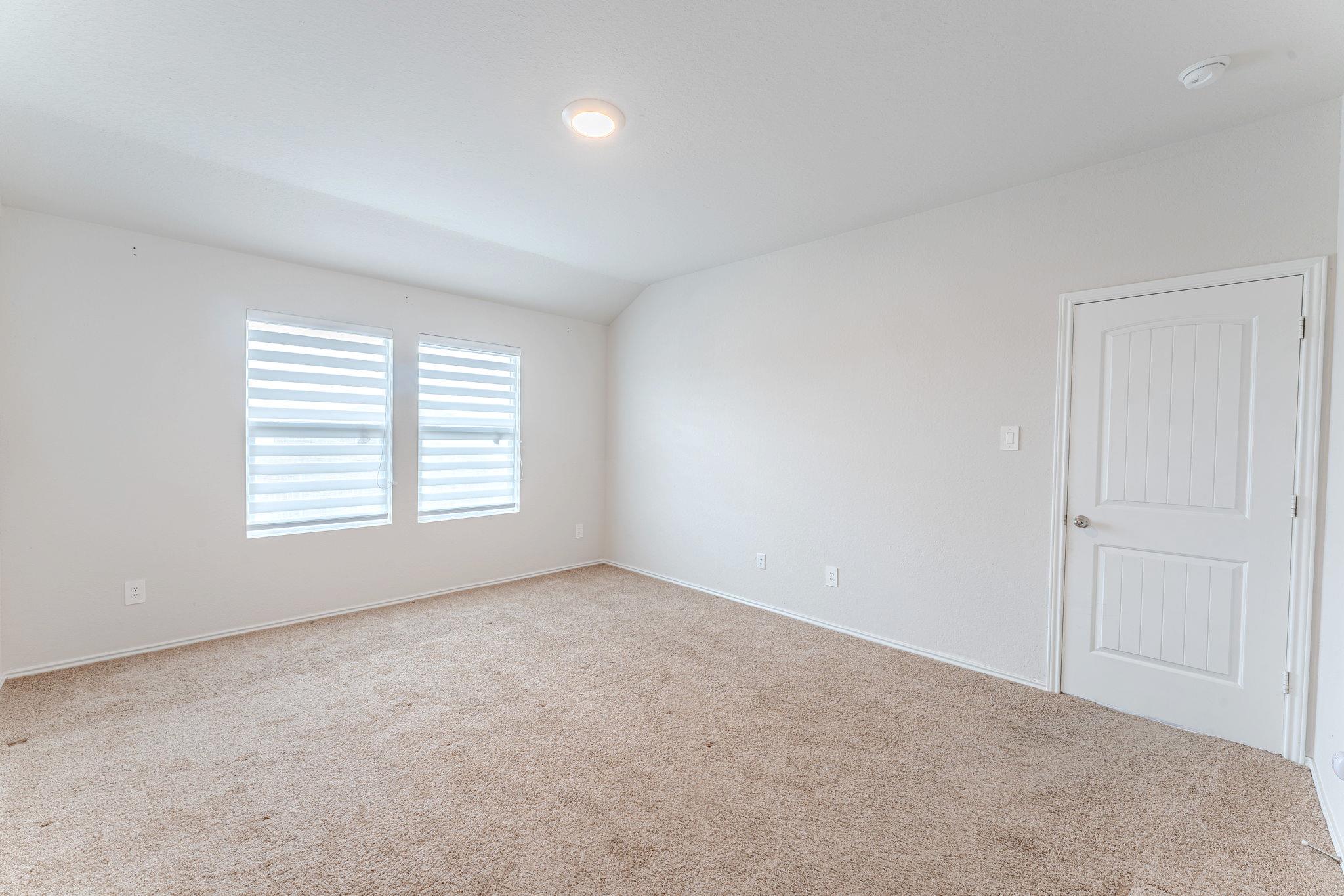 317 Lily Pond Trl, San Marcos, TX 78666