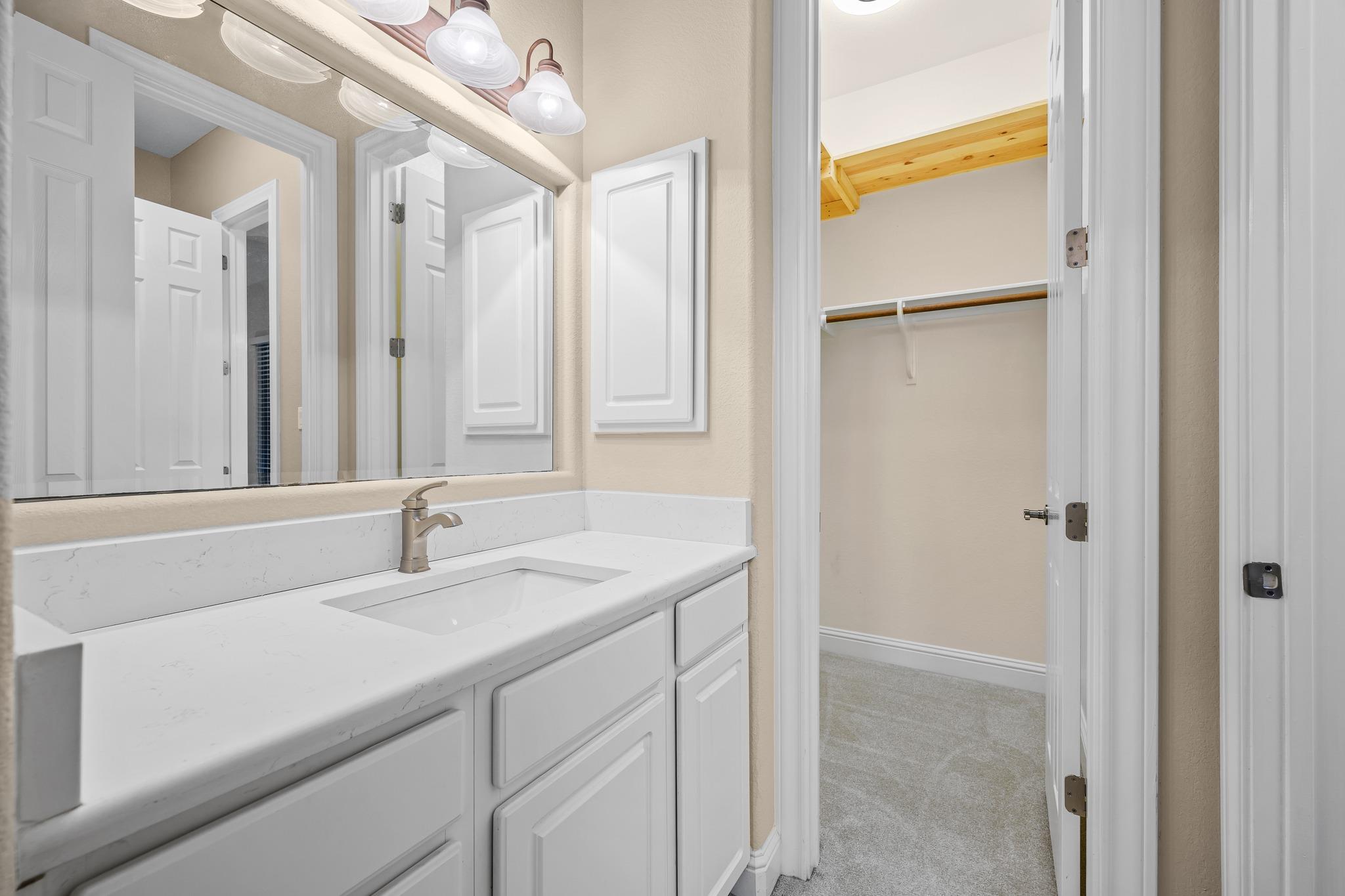 6112 Laguna Cliff Ln, Austin, TX 78734