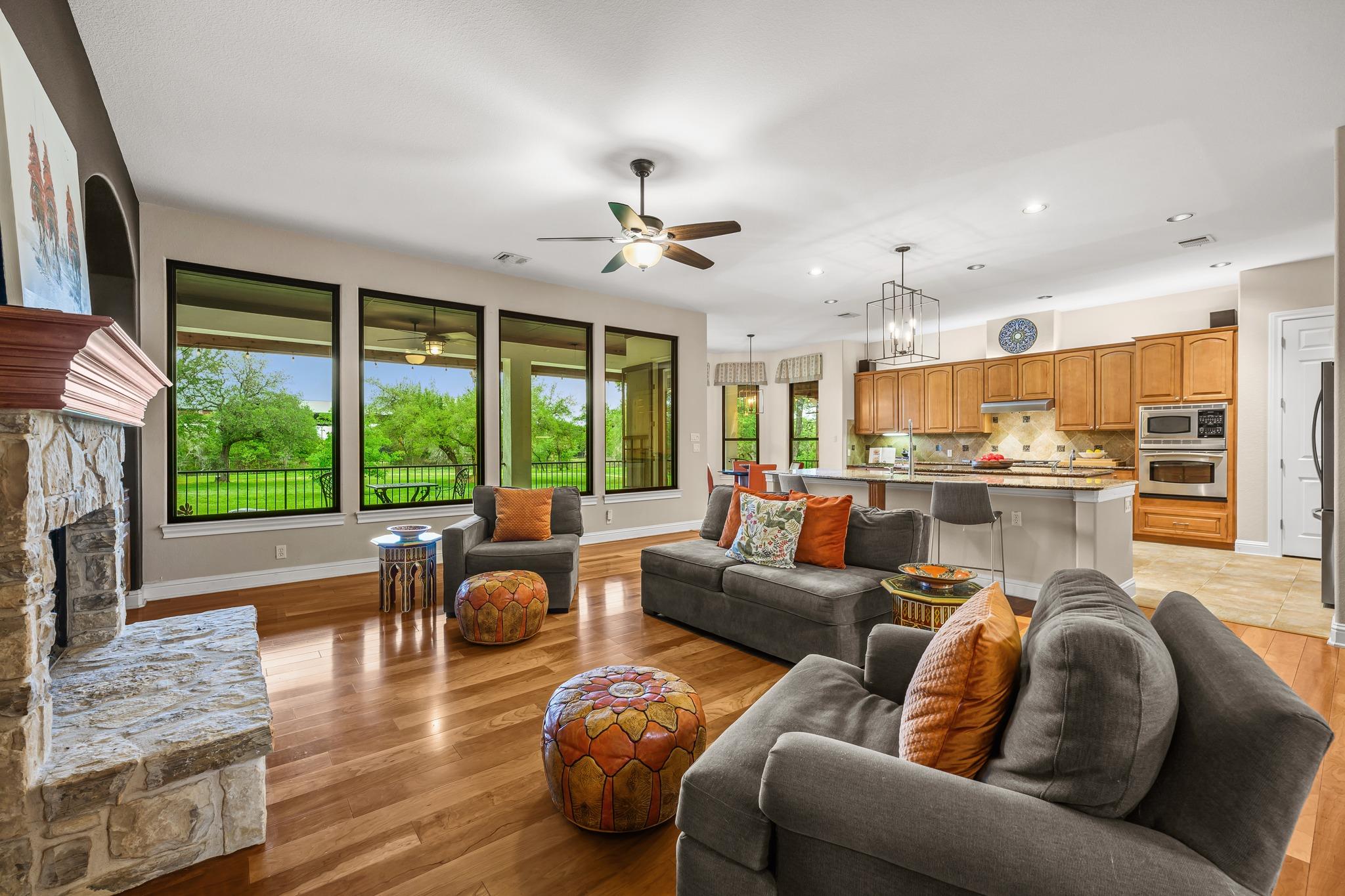 6112 Laguna Cliff Ln, Austin, TX 78734