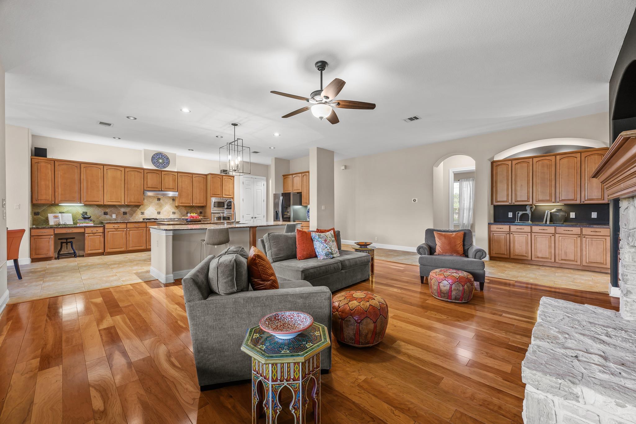 6112 Laguna Cliff Ln, Austin, TX 78734