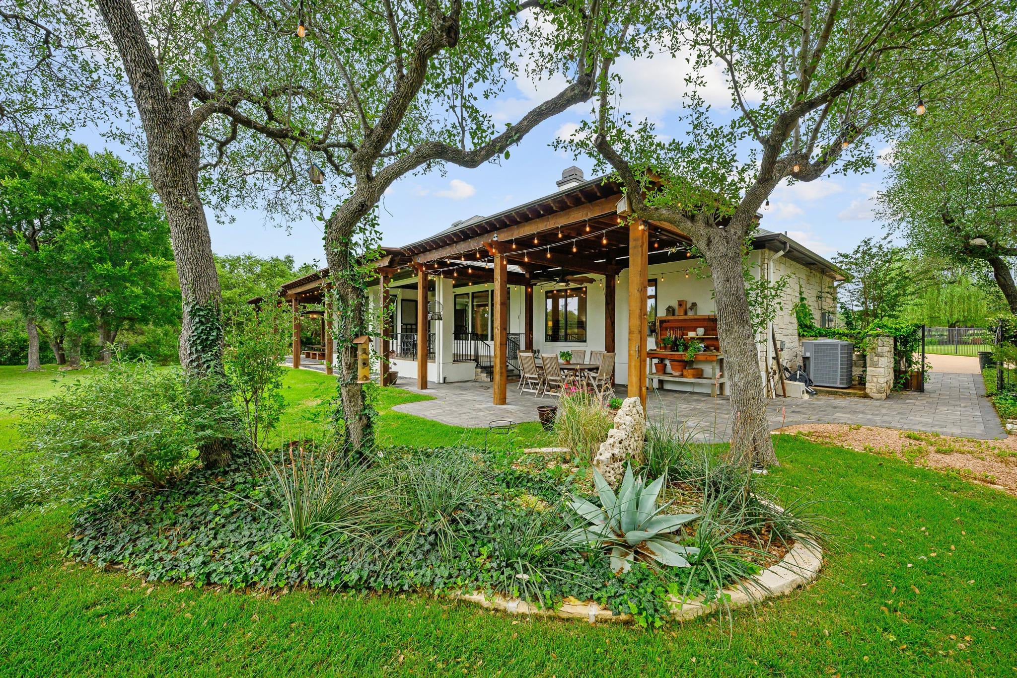 6112 Laguna Cliff Ln, Austin, TX 78734