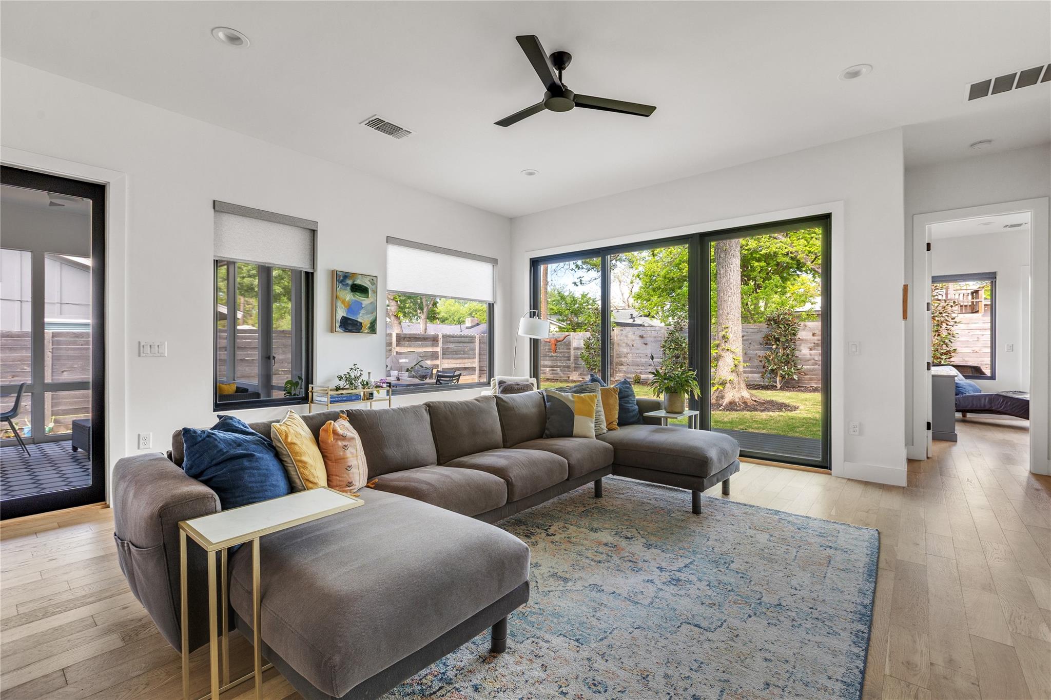 6704 Hardy Dr, Austin, TX 78757