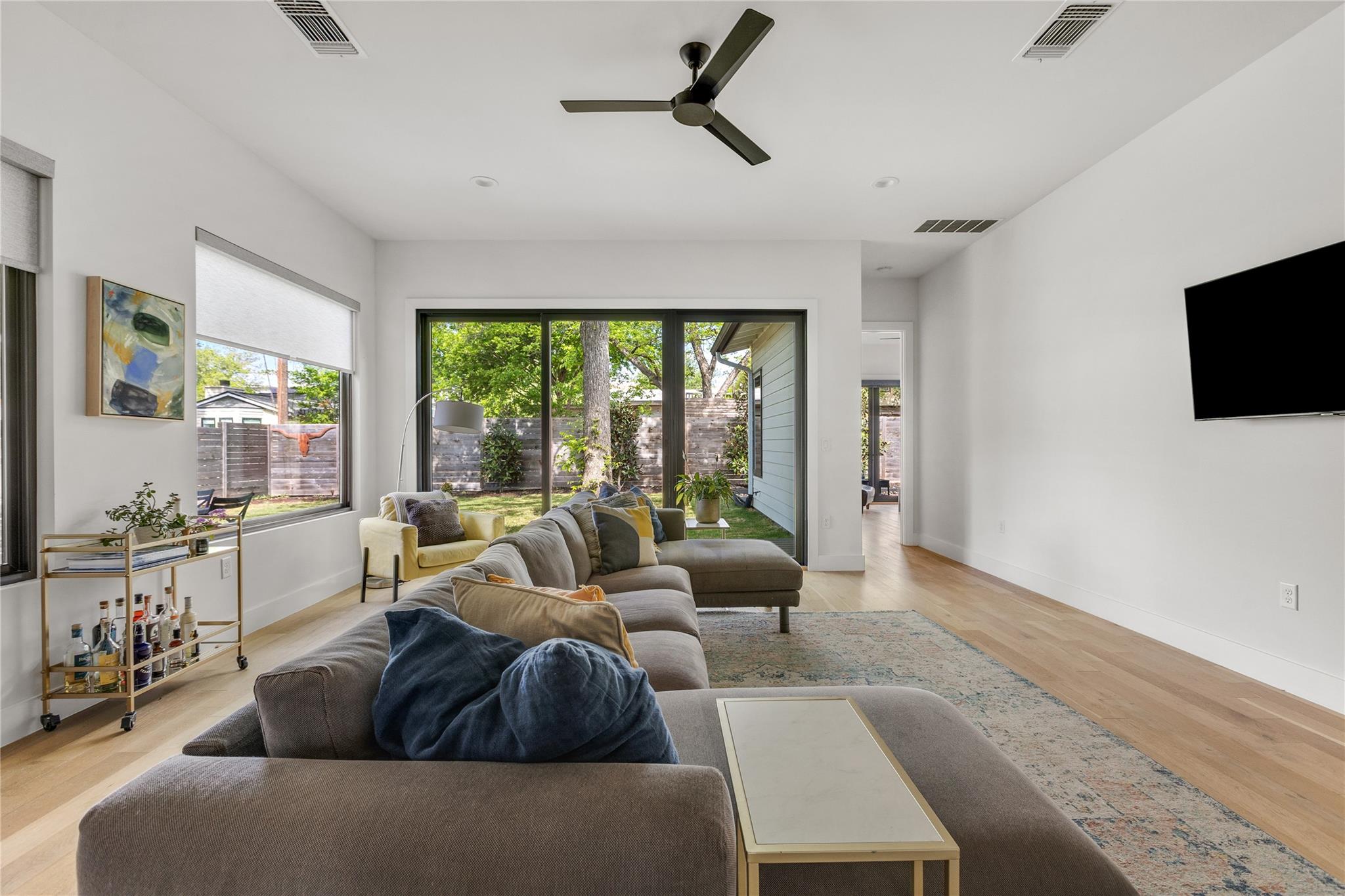 6704 Hardy Dr, Austin, TX 78757