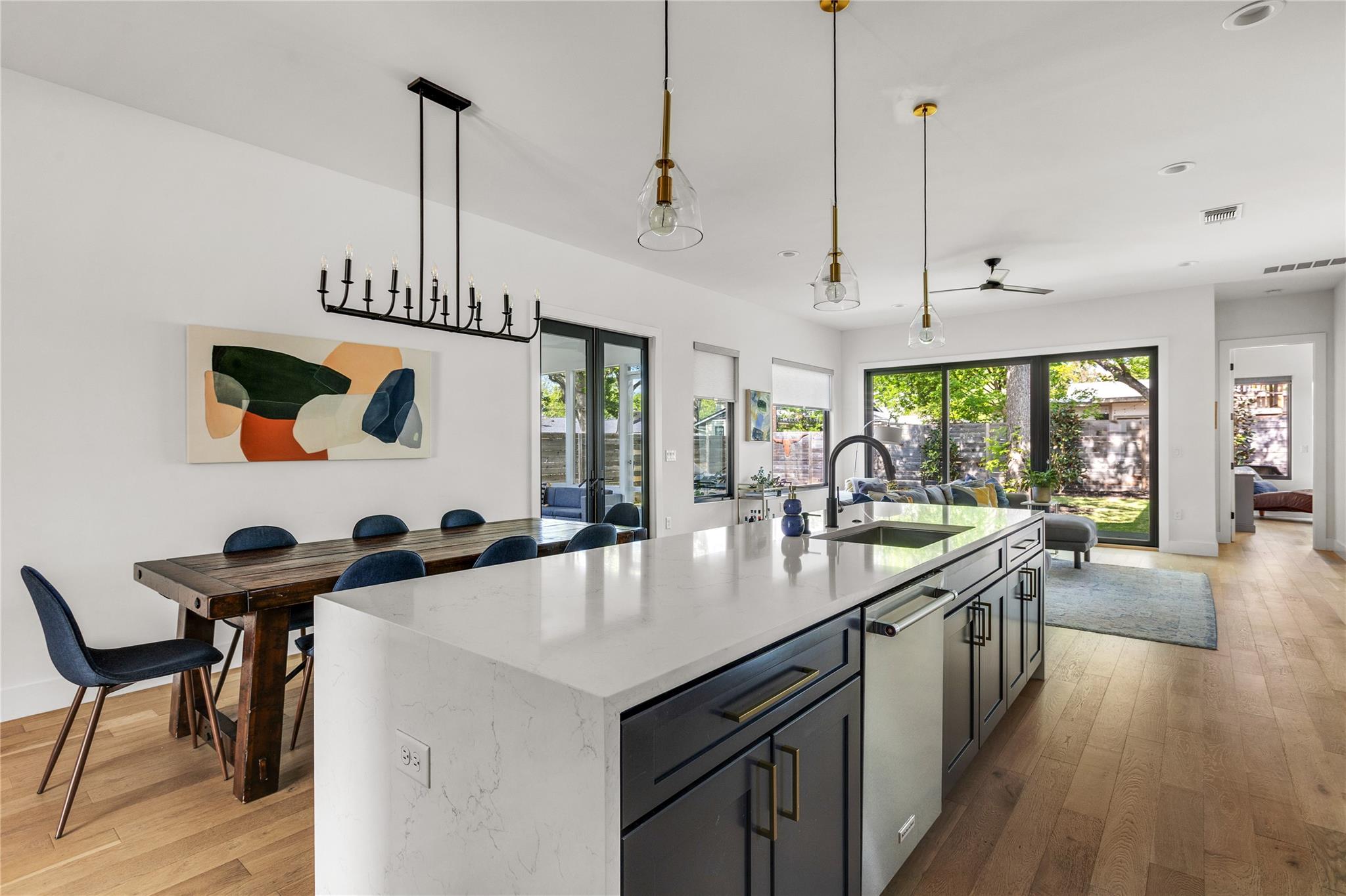 6704 Hardy Dr, Austin, TX 78757