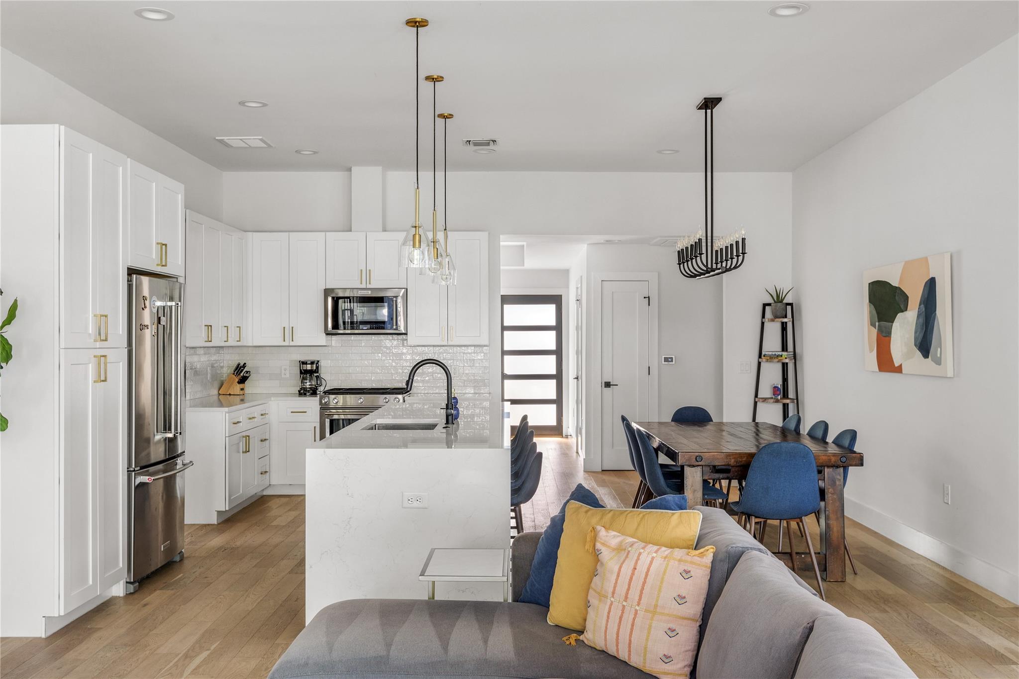 6704 Hardy Dr, Austin, TX 78757