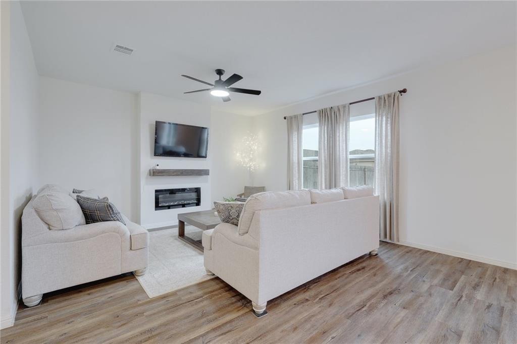 910 Bunton Reserve Blvd, Kyle, TX 78640