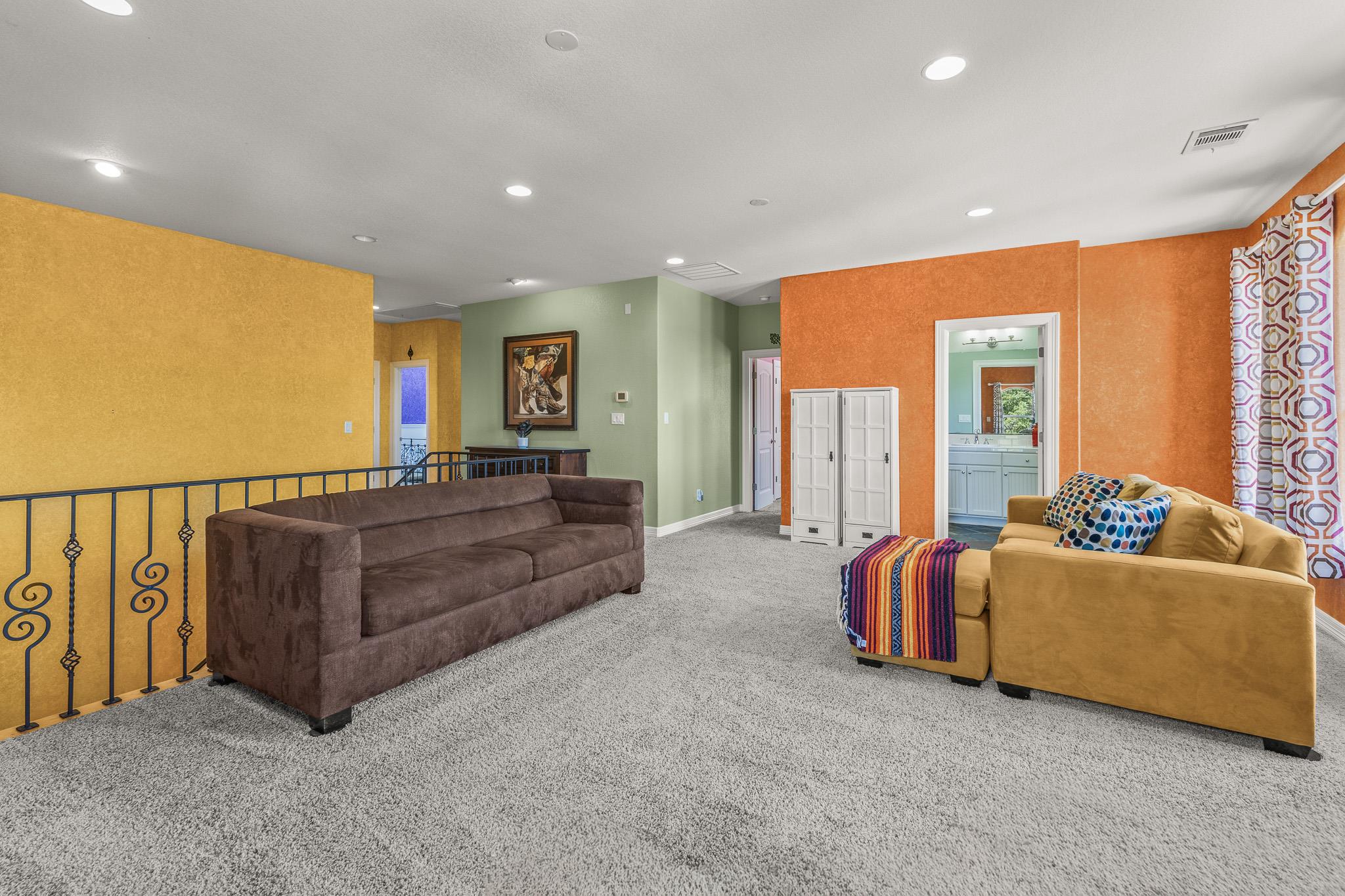 23802 Oscar Rd, Spicewood, TX 78669