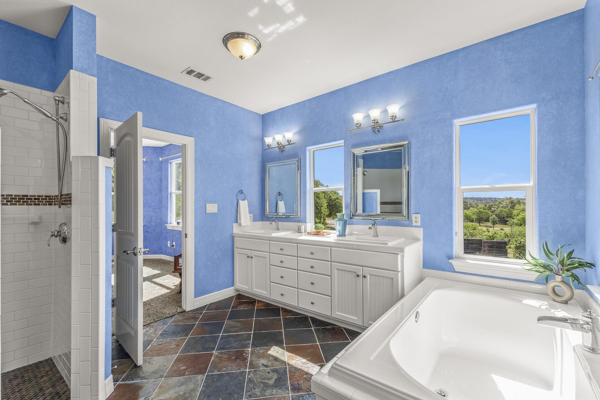 23802 Oscar Rd, Spicewood, TX 78669