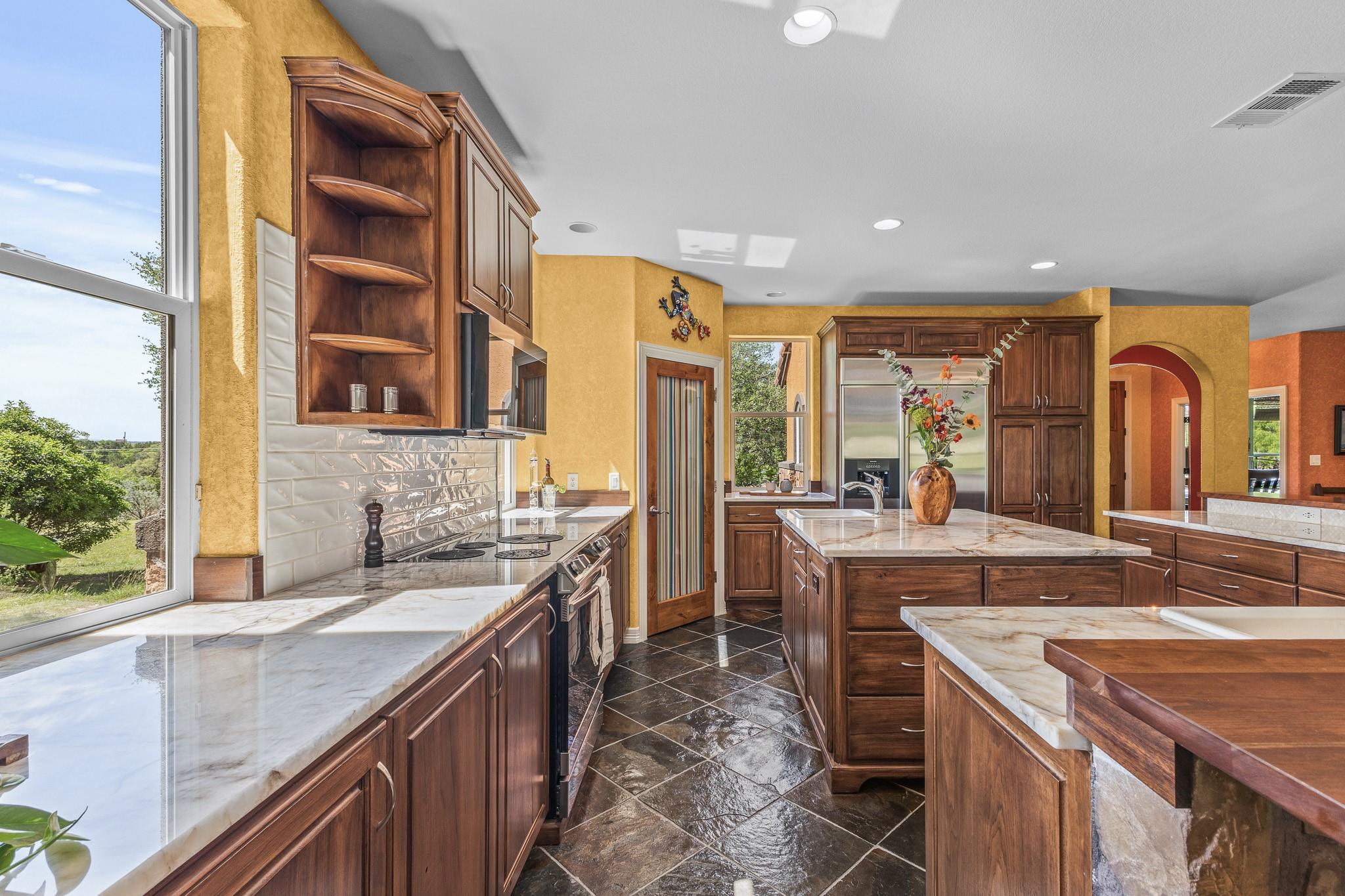 23802 Oscar Rd, Spicewood, TX 78669