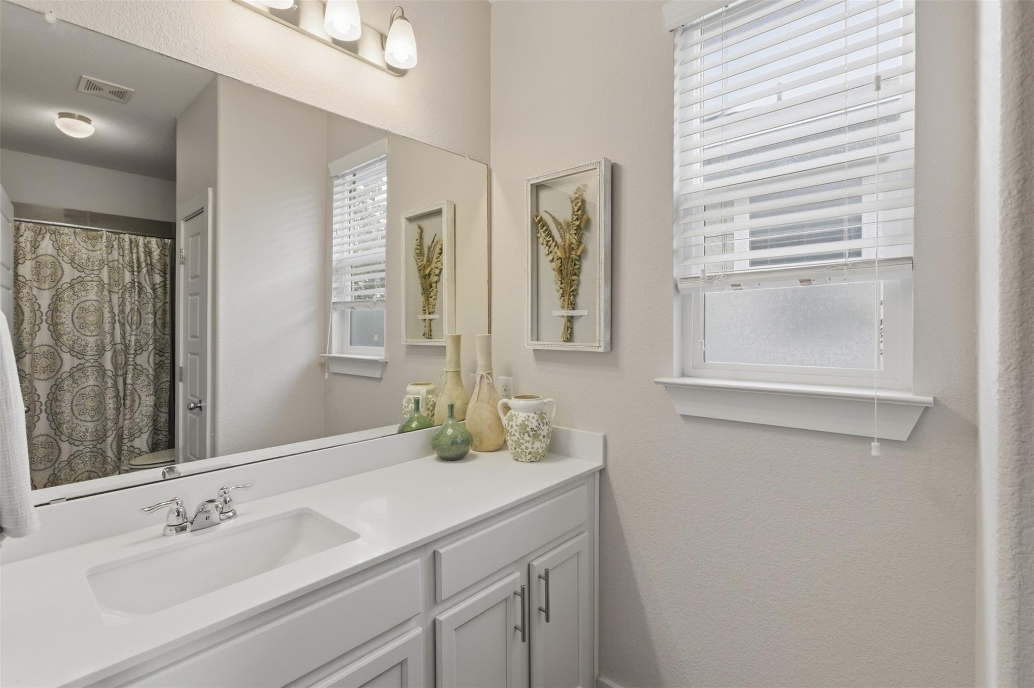 7107 Mowbray St # 44, Austin, TX 78741