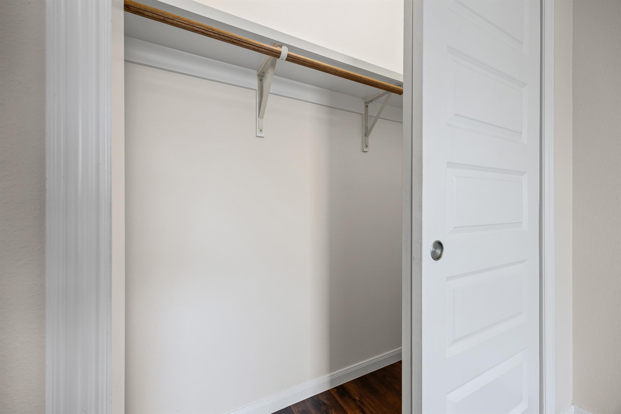 803 4th St, Lockhart, TX 78644