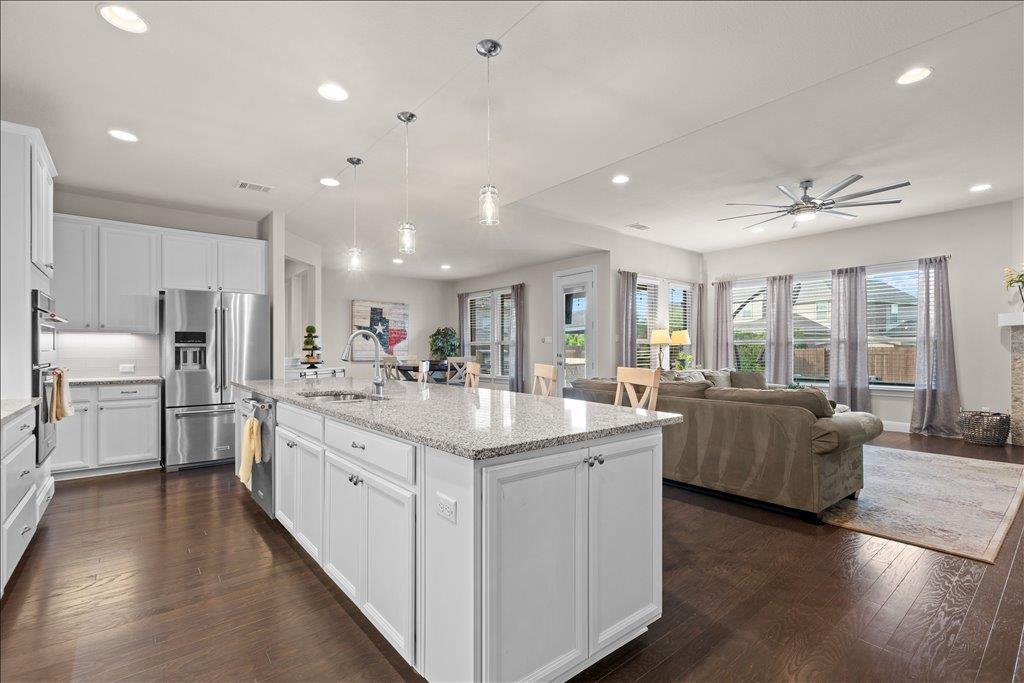 1620 Dusty Bnd, Leander, TX 78641