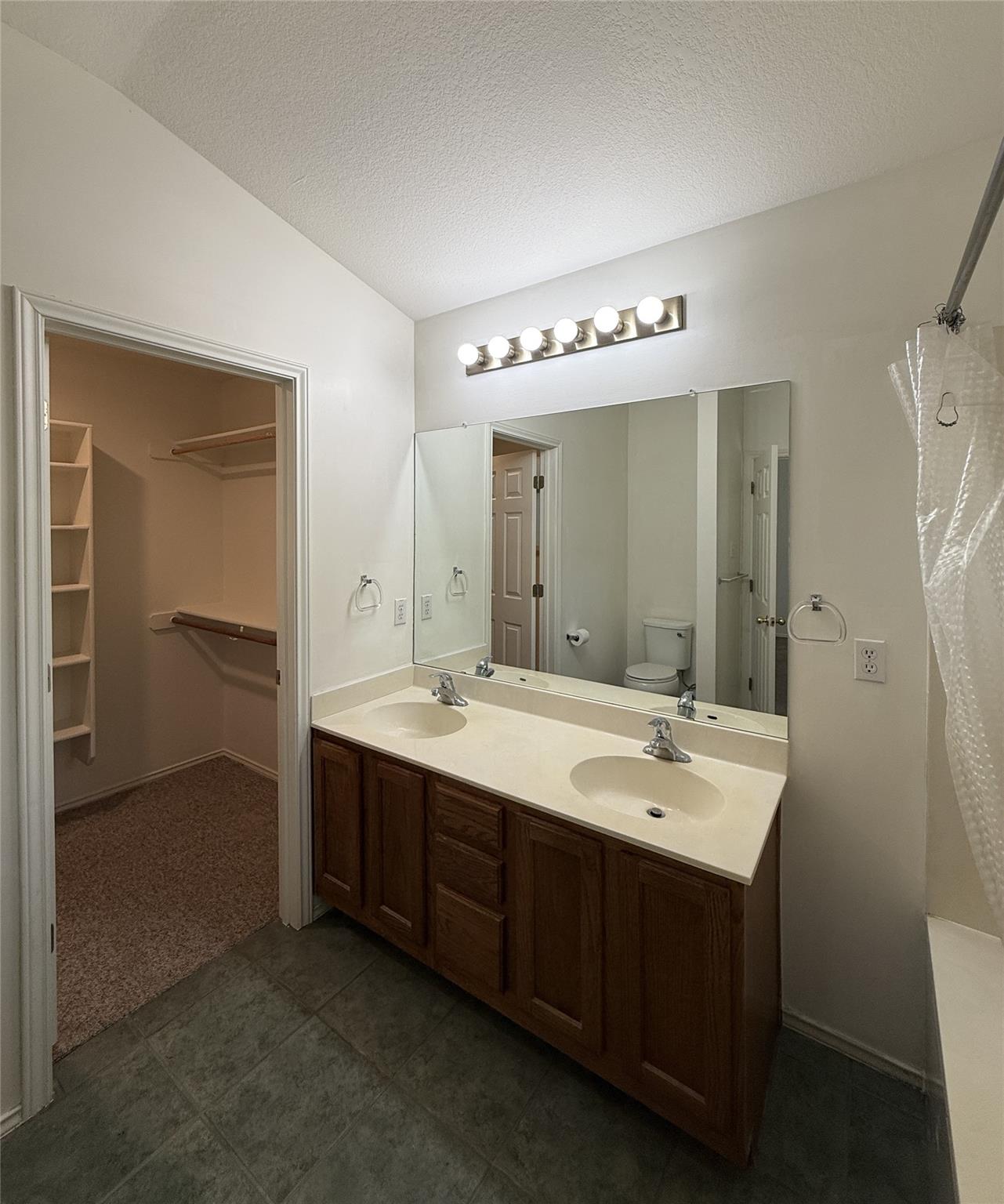 700 House Creek St, Leander, TX 78641