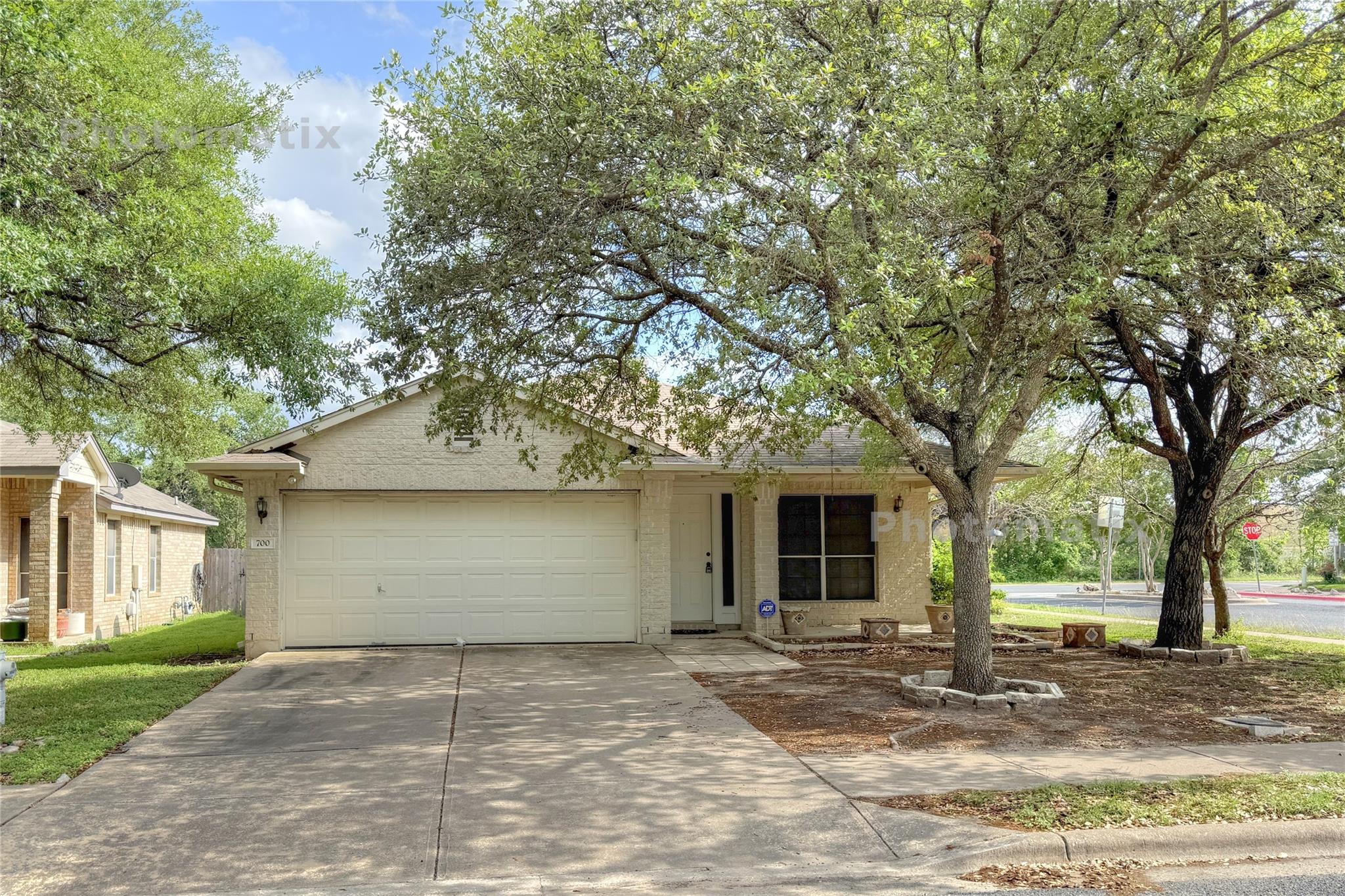 700 House Creek St, Leander, TX 78641