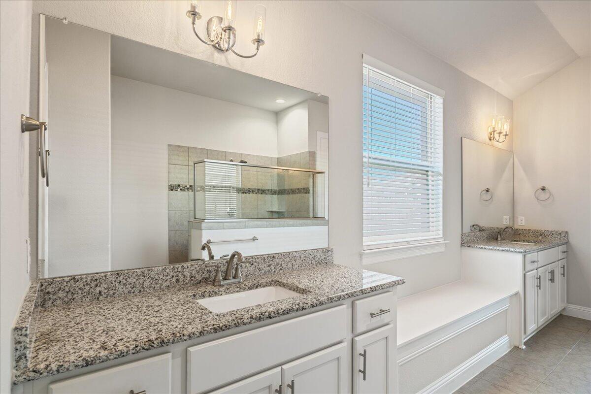 108 Strata Dr, Liberty Hill, TX 78642