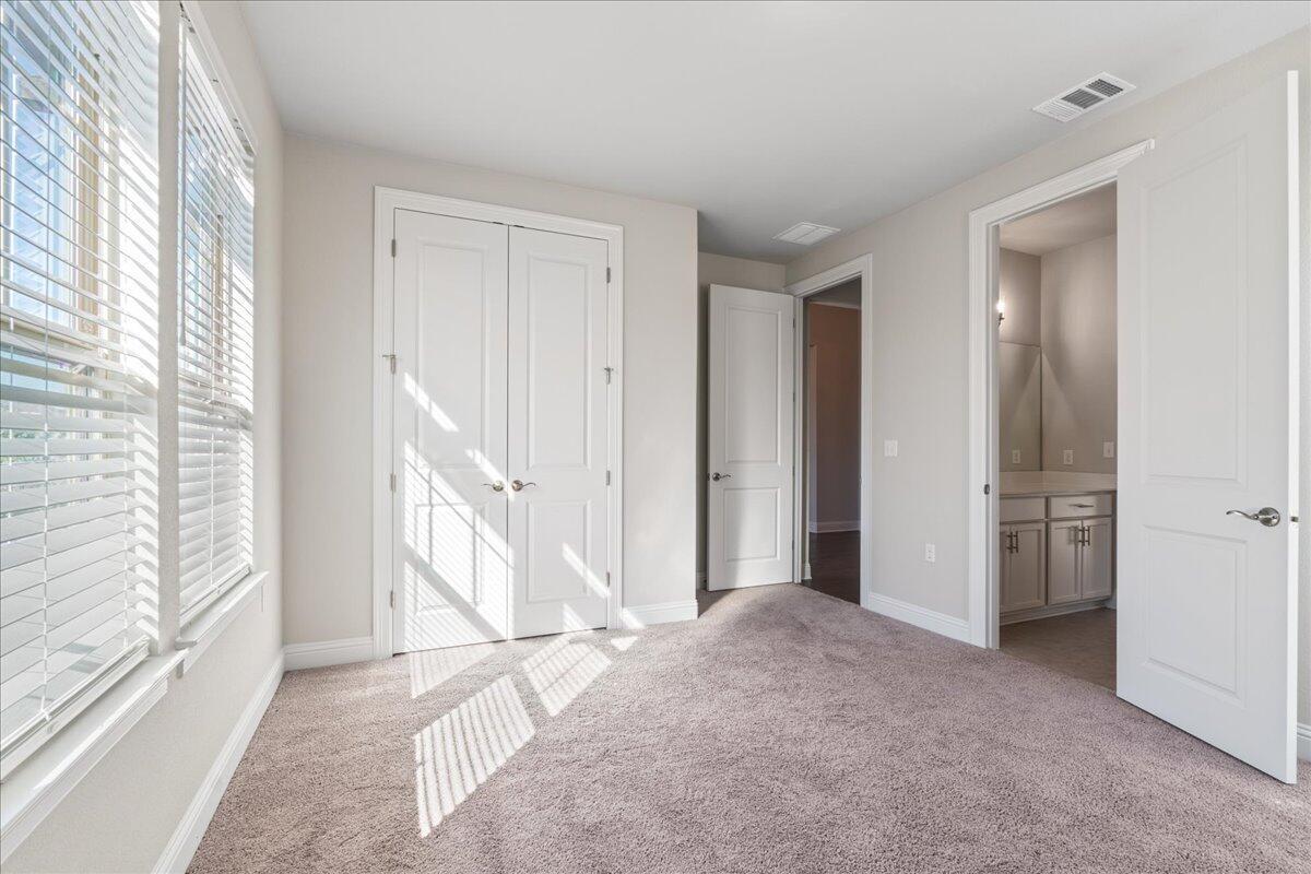 108 Strata Dr, Liberty Hill, TX 78642