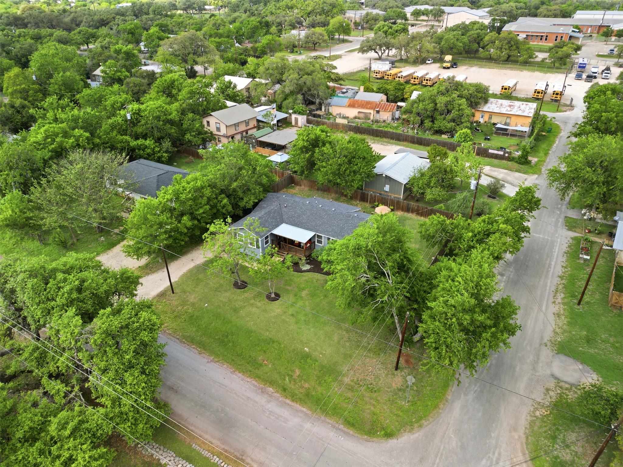 700 9th St St, Blanco, TX 78606
