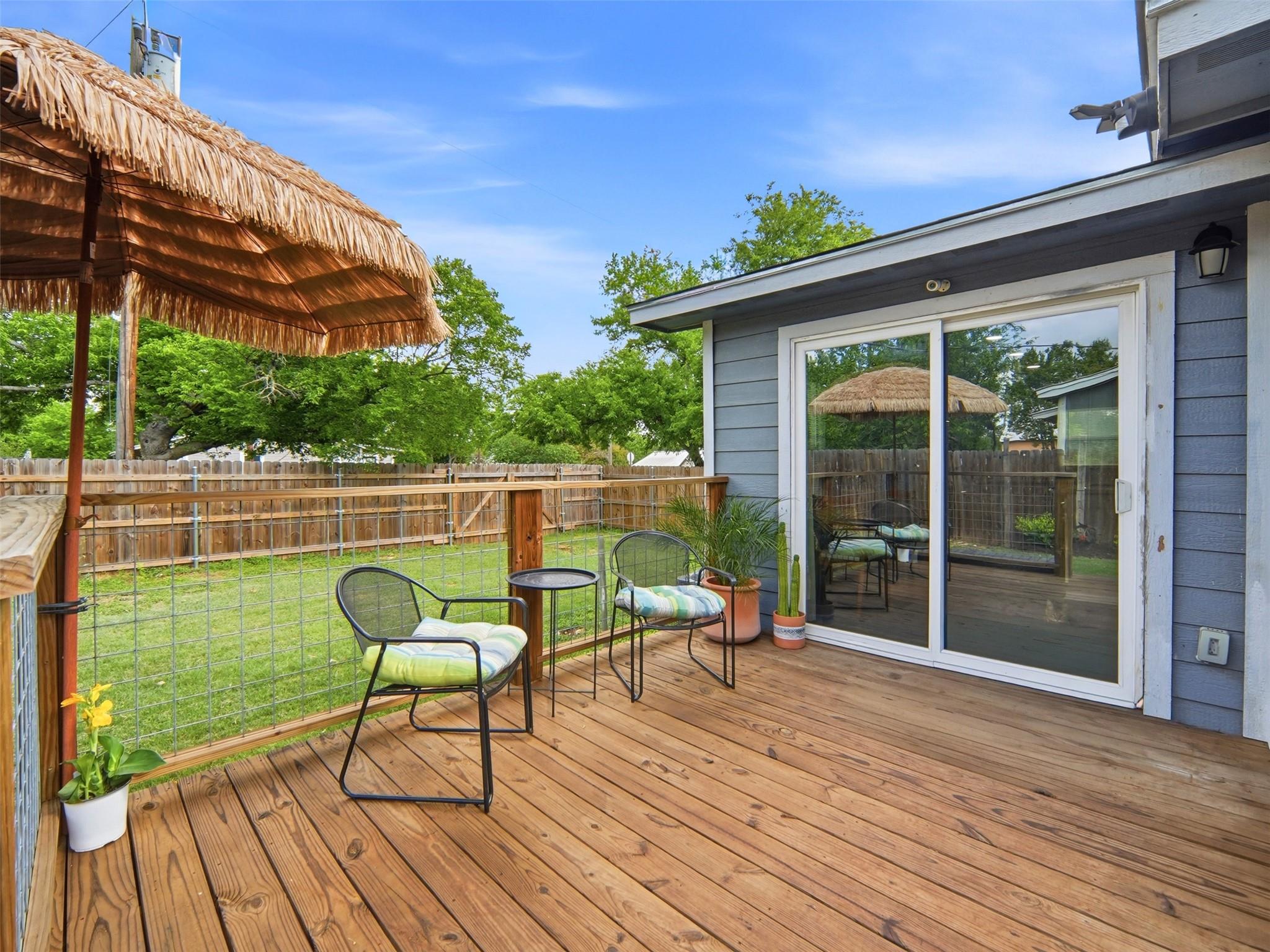 700 9th St St, Blanco, TX 78606