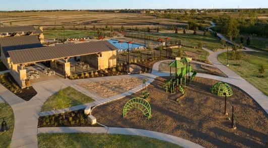 94 Flowers Ave, Hutto, TX 78634