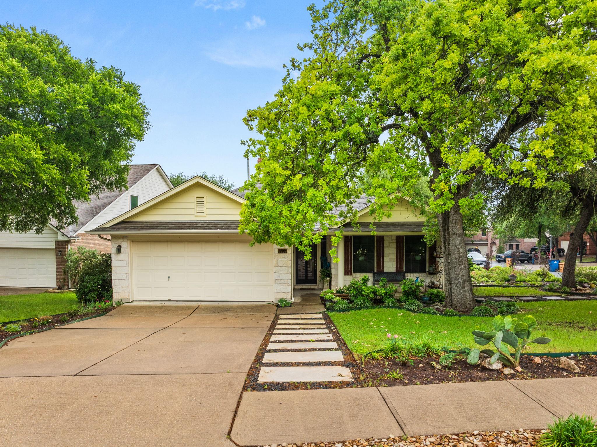 8909 Lomita Verde Ct, Austin, TX 78749