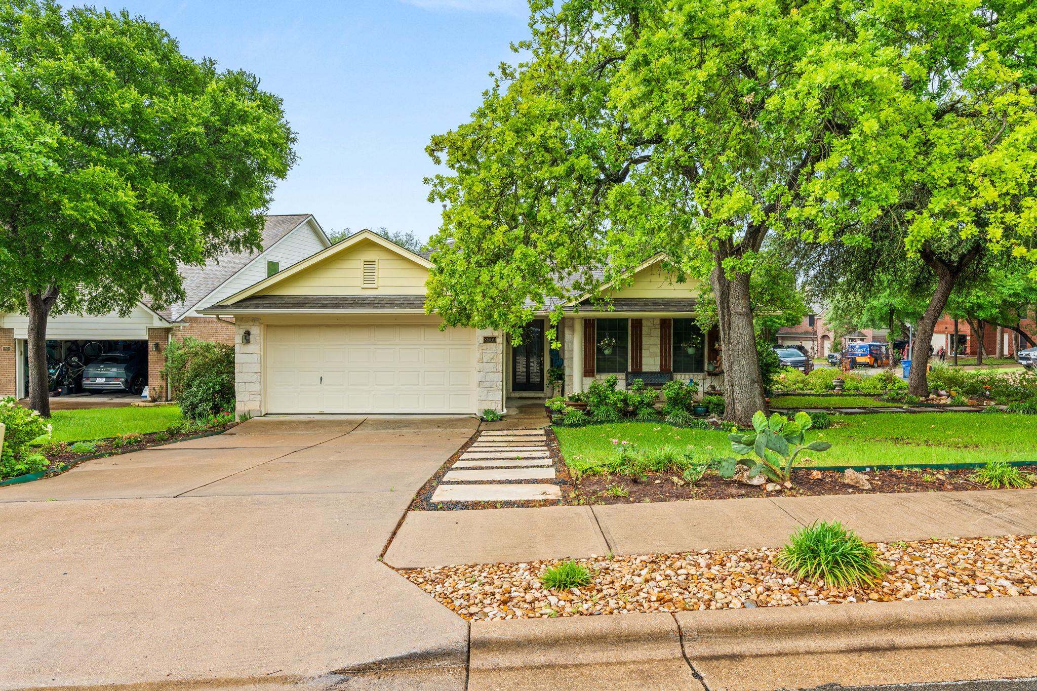 8909 Lomita Verde Ct, Austin, TX 78749