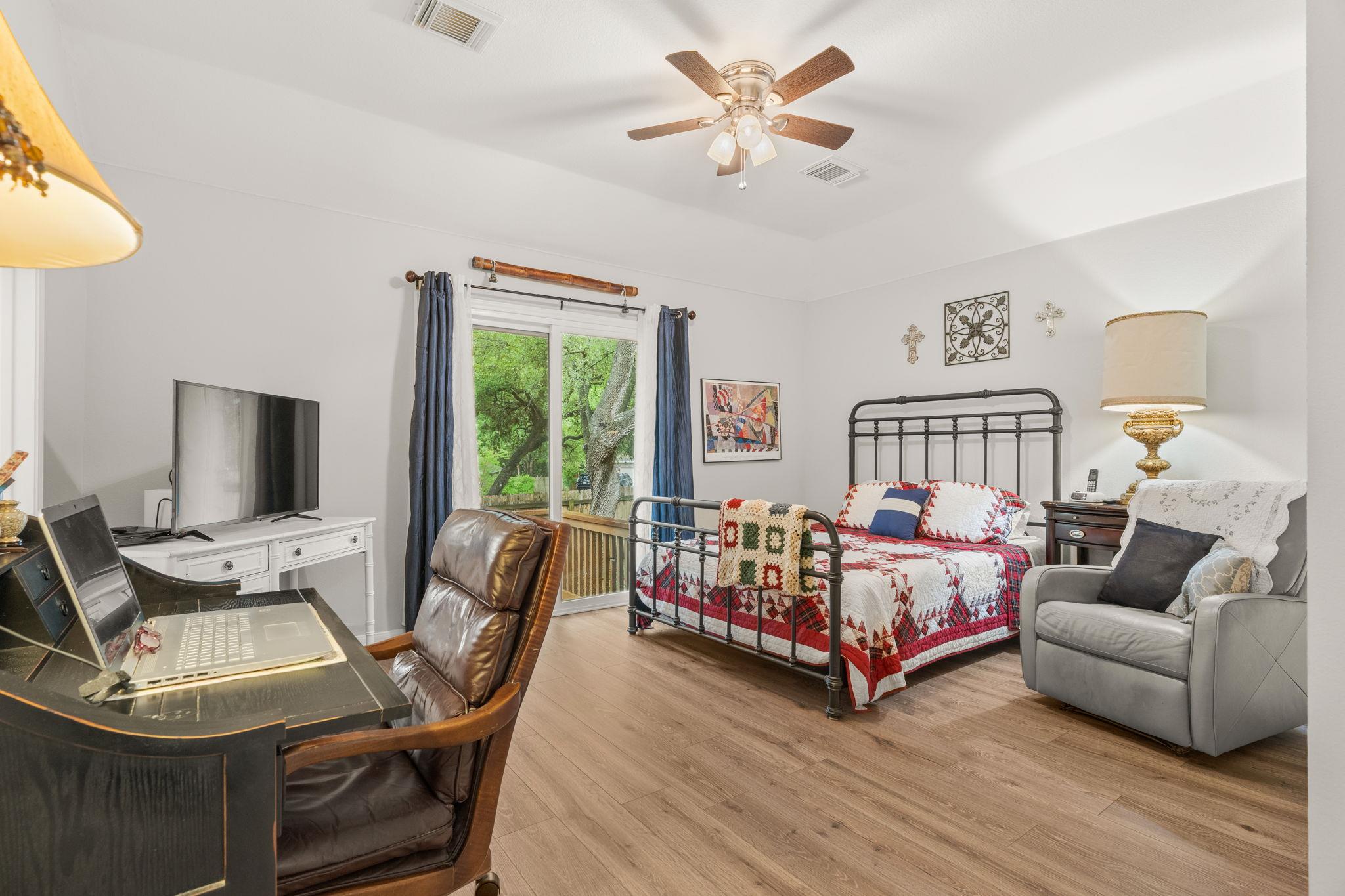 8909 Lomita Verde Ct, Austin, TX 78749