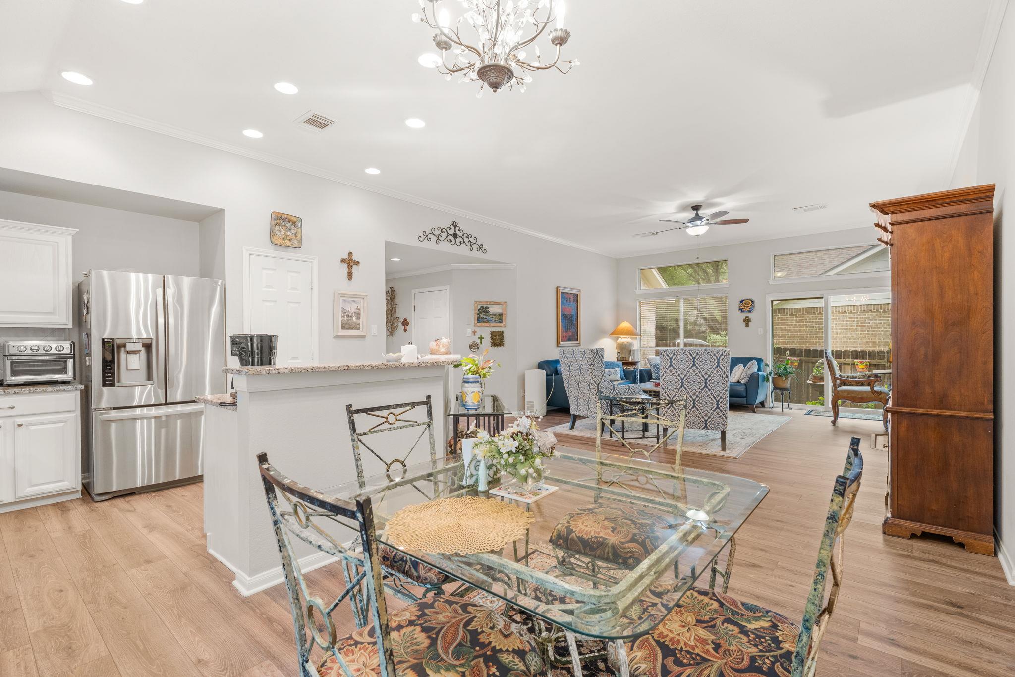 8909 Lomita Verde Ct, Austin, TX 78749