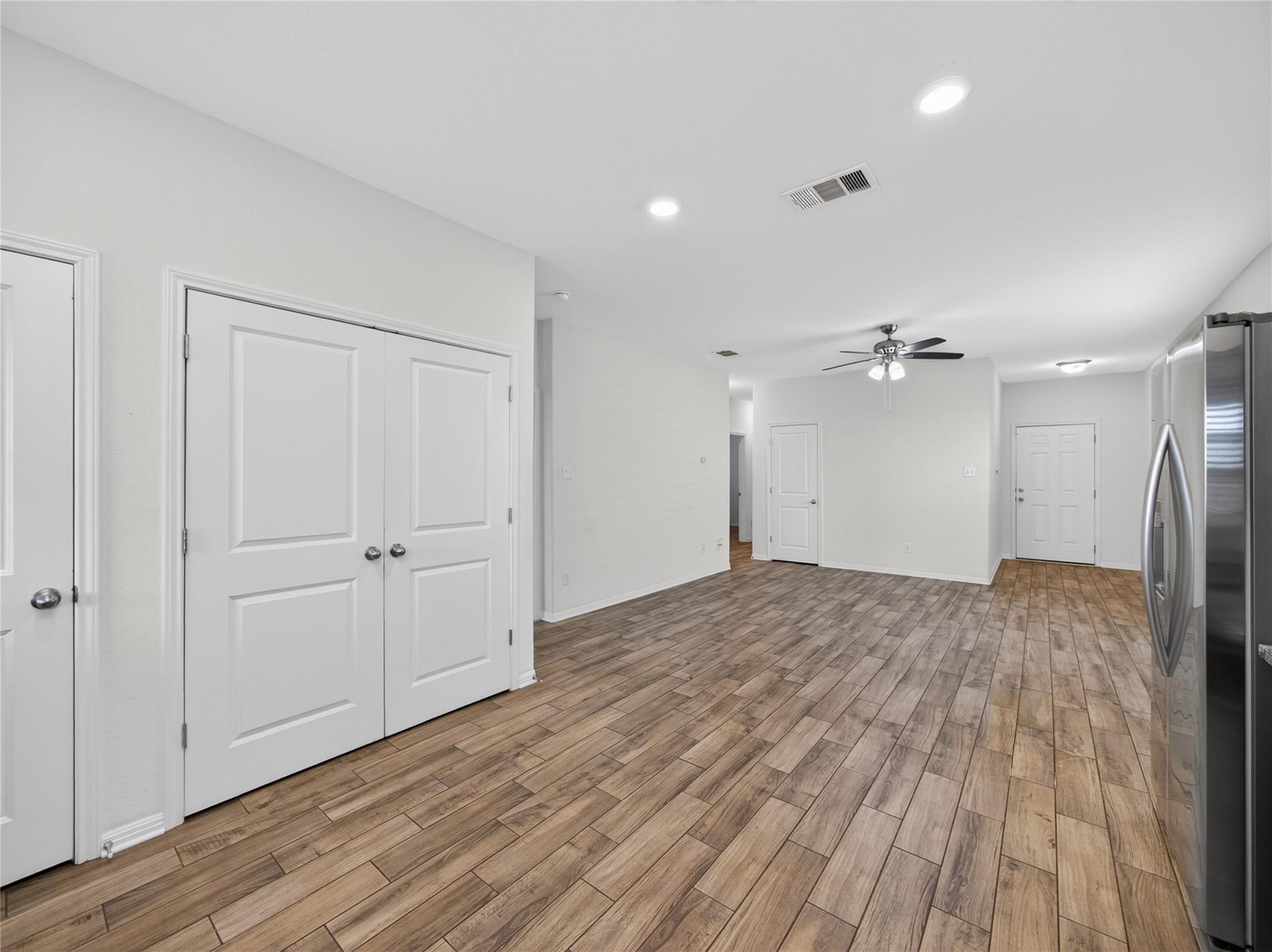 109 Rainey Dr, Jarrell, TX 76537