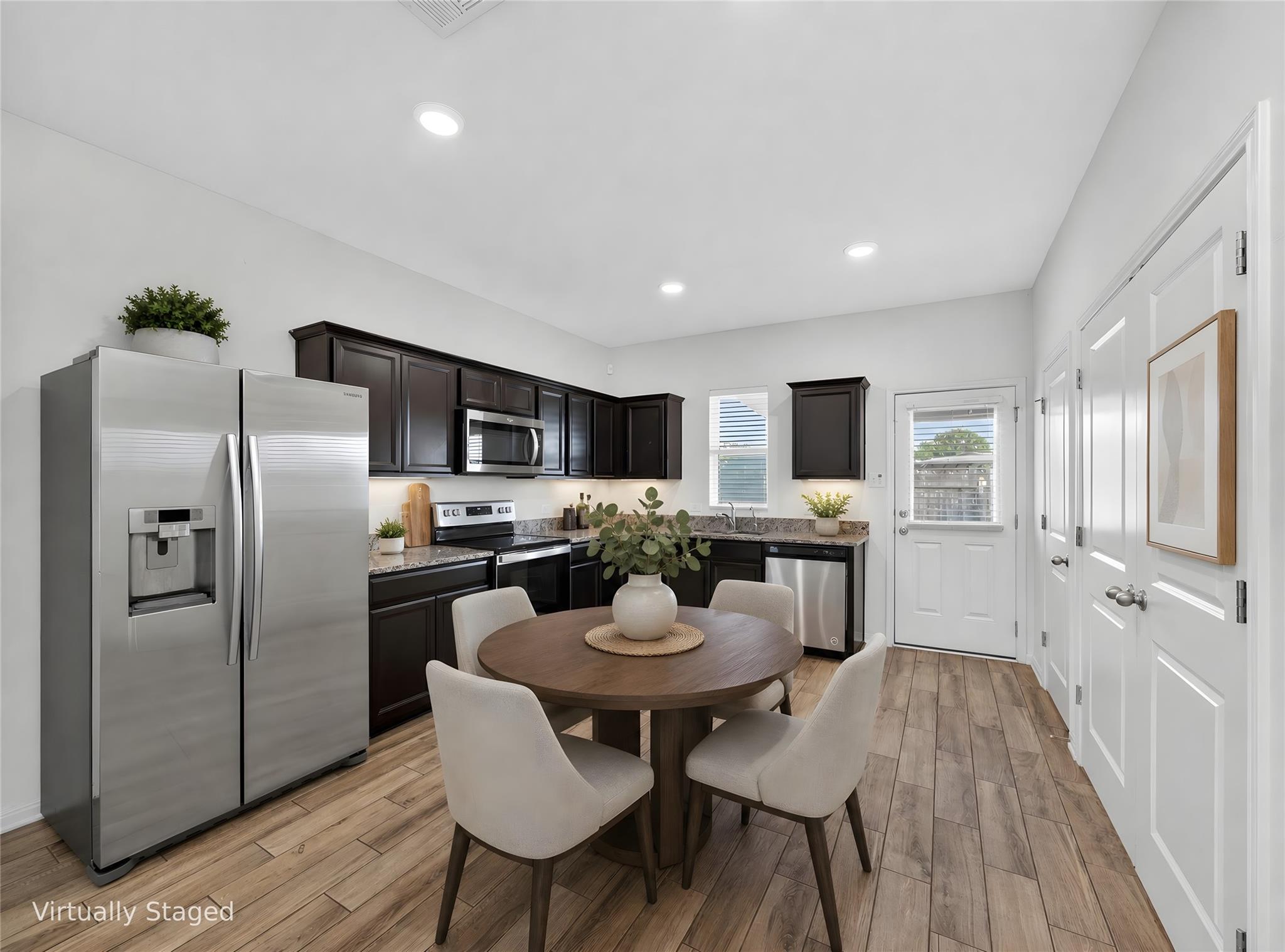 109 Rainey Dr, Jarrell, TX 76537