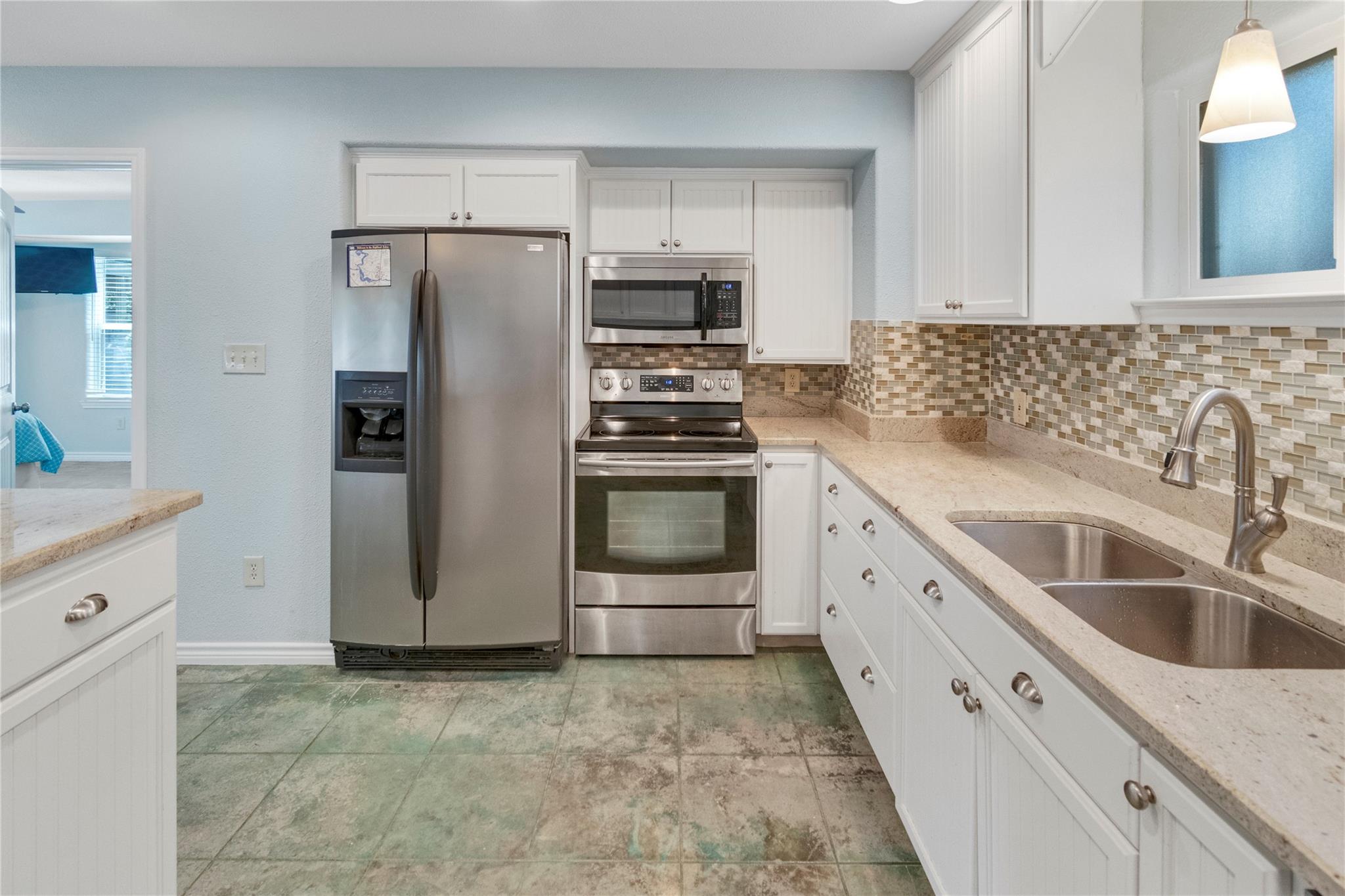 317 Twilight Ln, Granite Shoals, TX 78654