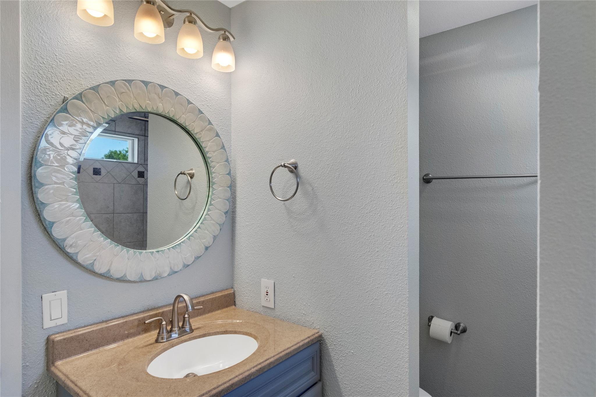 317 Twilight Ln, Granite Shoals, TX 78654