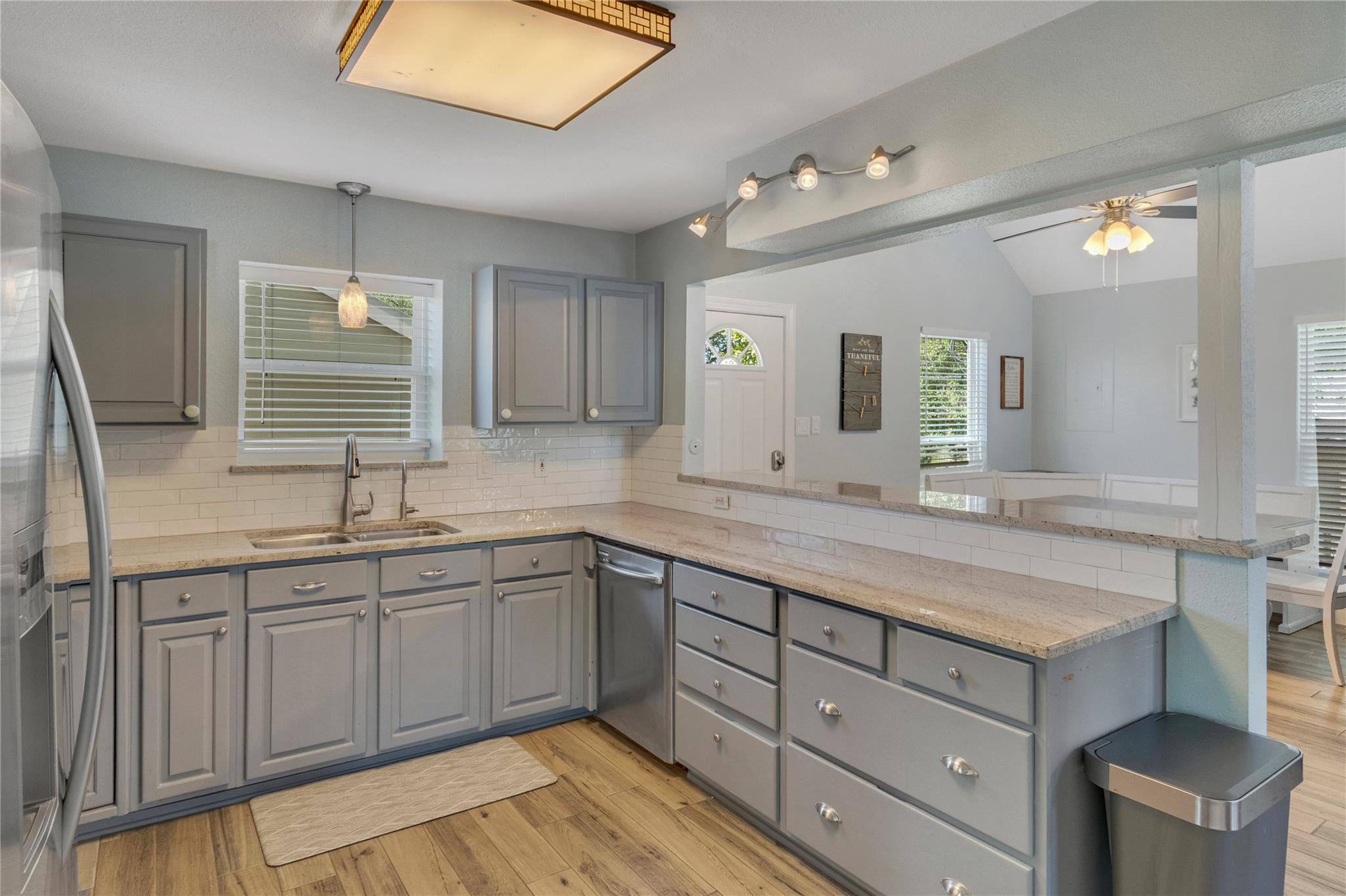 317 Twilight Ln, Granite Shoals, TX 78654