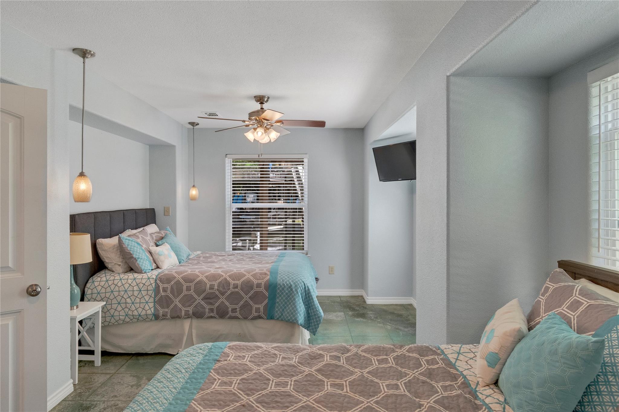 317 Twilight Ln, Granite Shoals, TX 78654