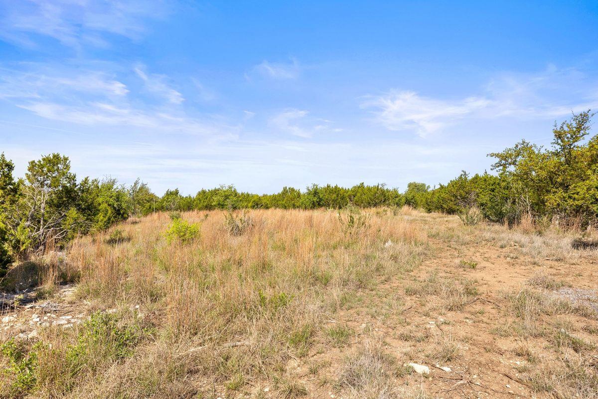 83 S Flat Rock Way, Johnson City, TX 78636