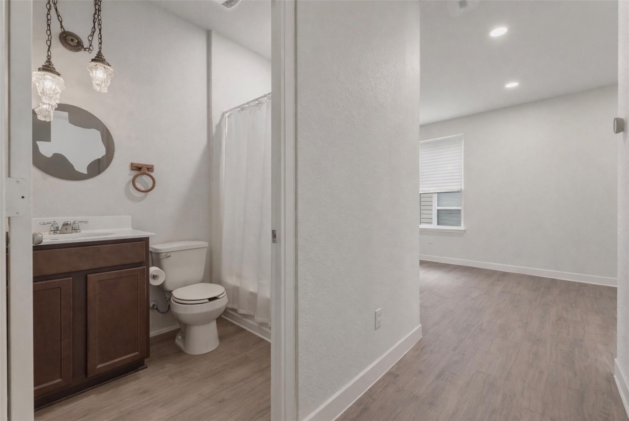 155 Big Leaf Dr, Buda, TX 78610