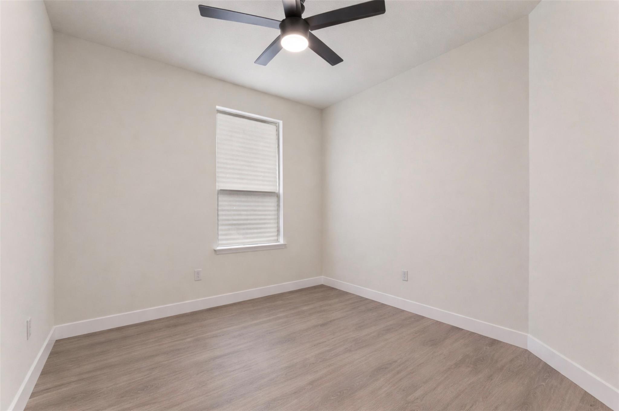 155 Big Leaf Dr, Buda, TX 78610