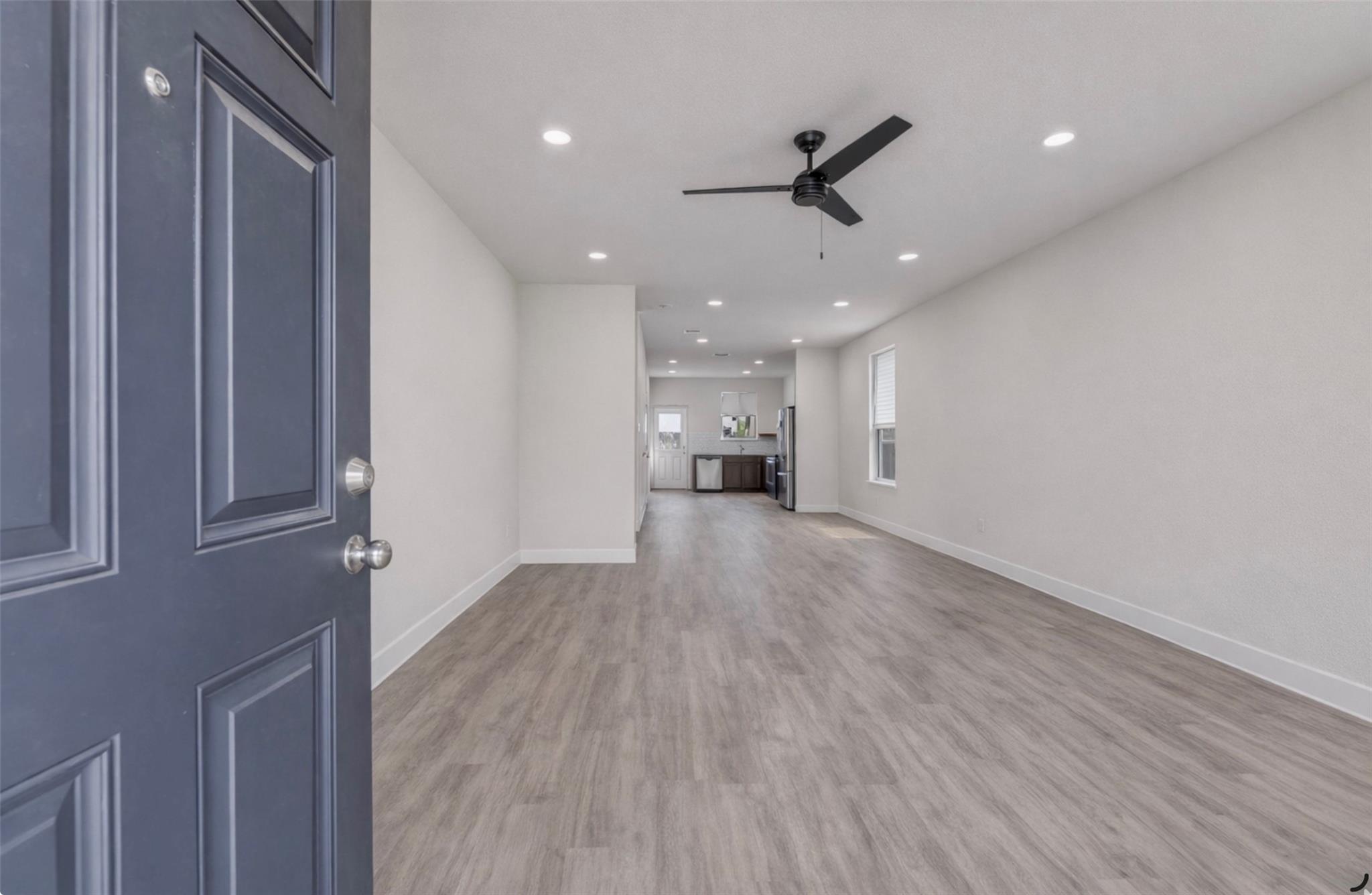 155 Big Leaf Dr, Buda, TX 78610