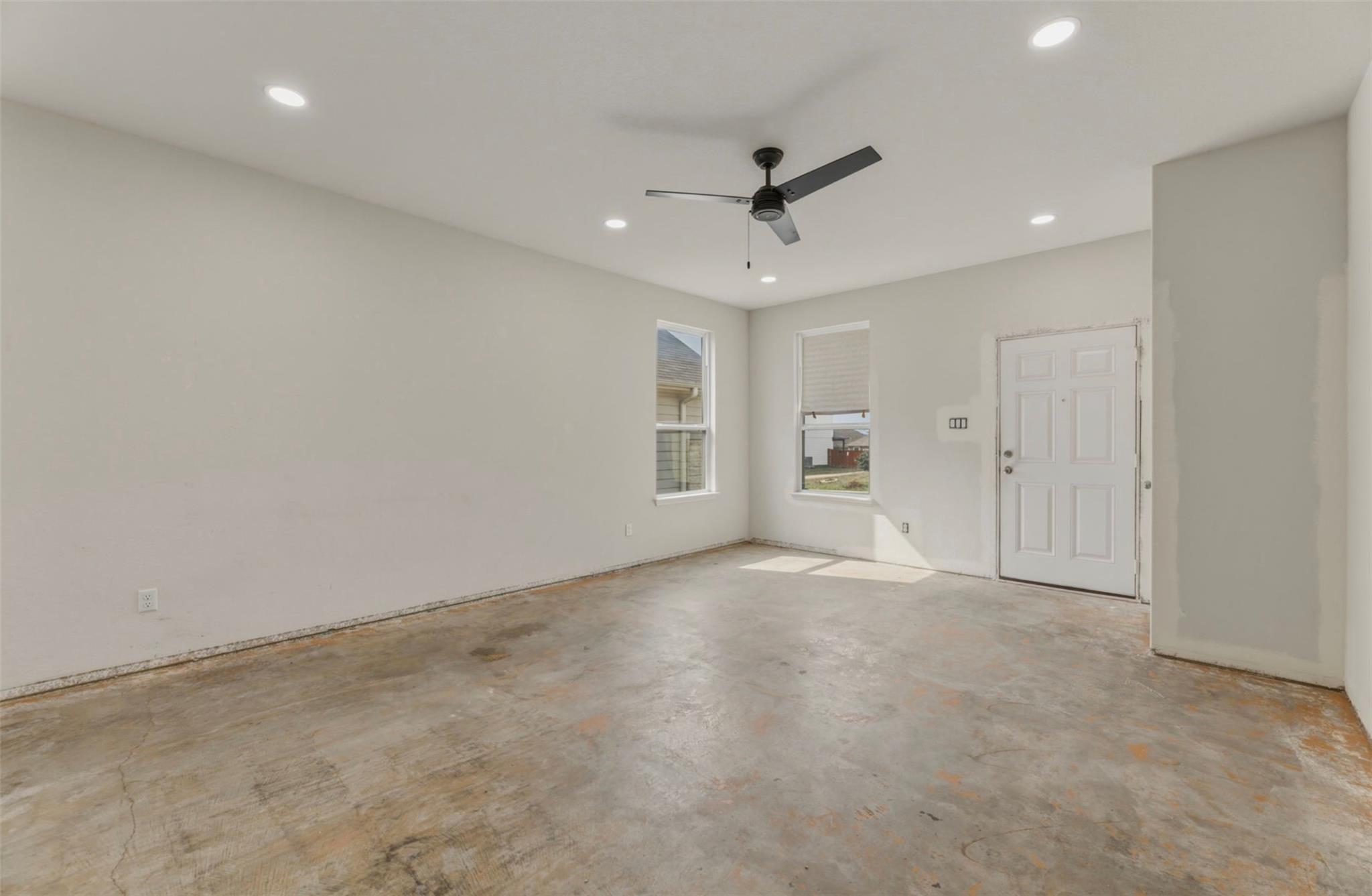 155 Big Leaf Dr, Buda, TX 78610