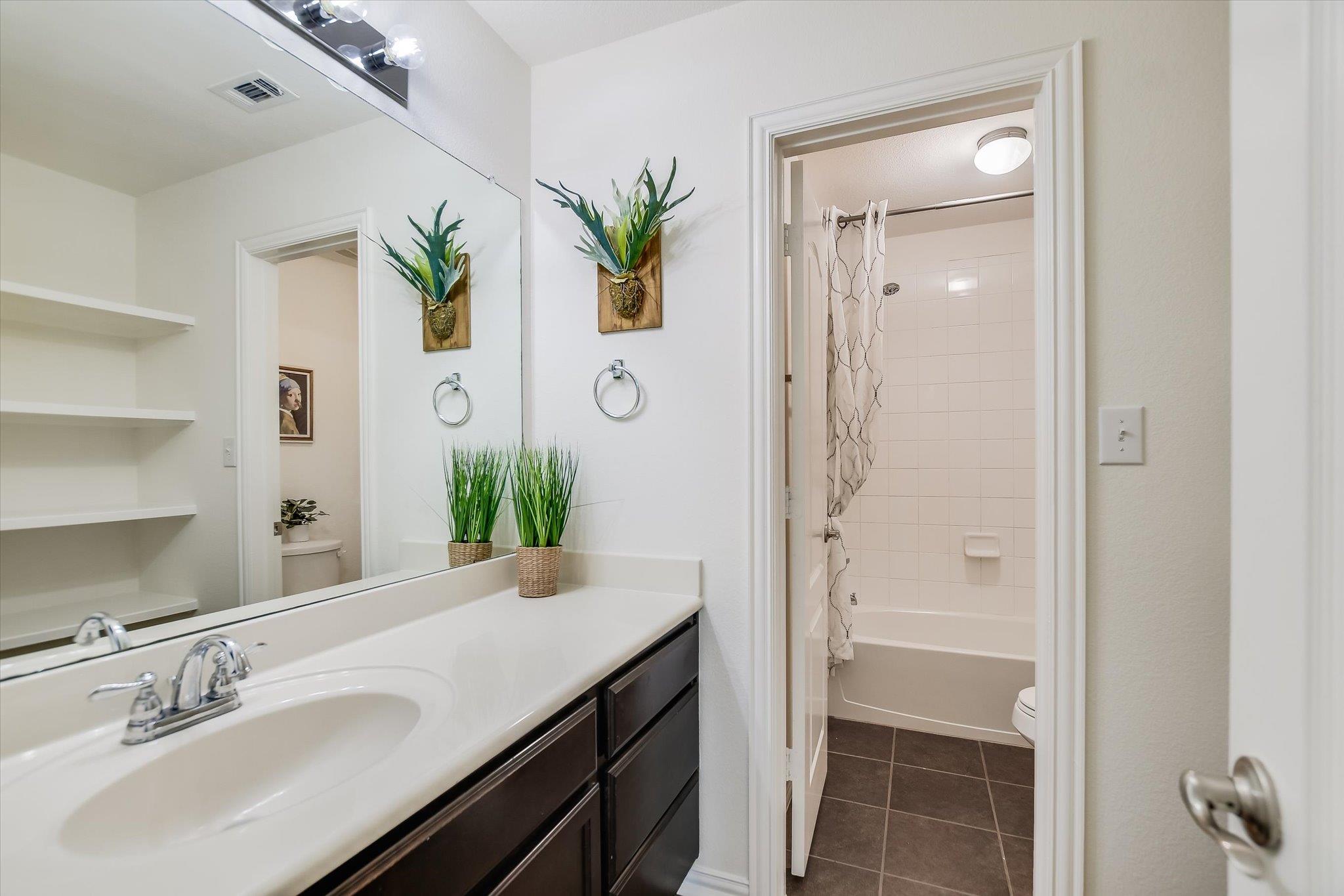 115 Mollie Dr, Hutto, TX 78634