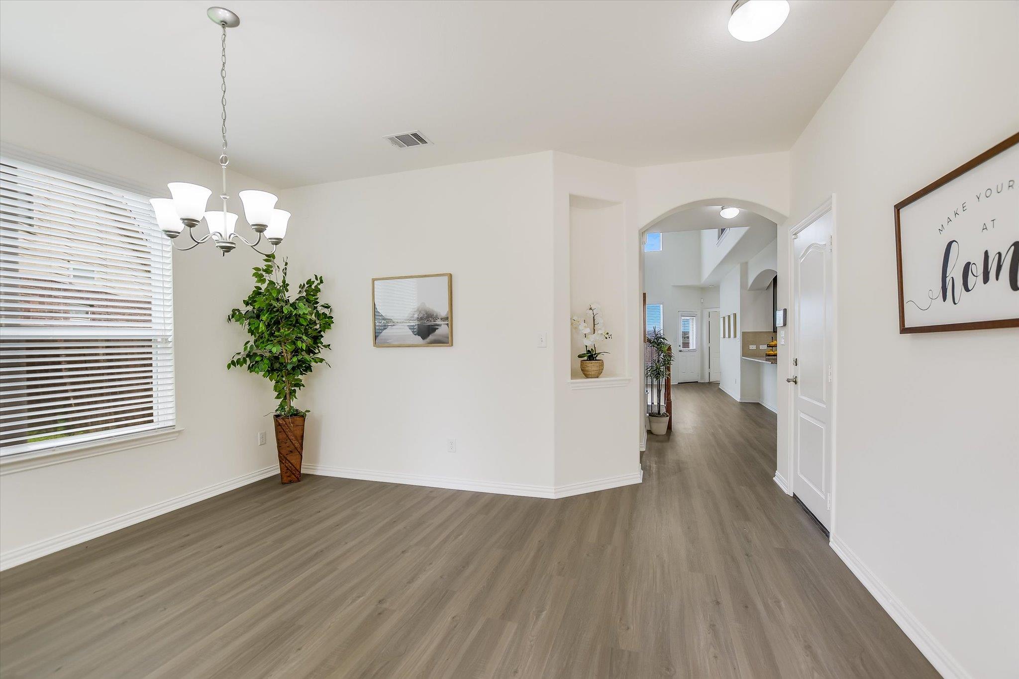 115 Mollie Dr, Hutto, TX 78634