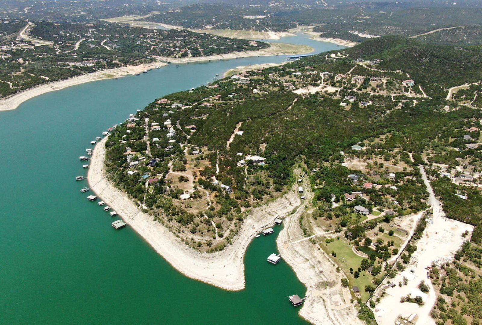 8007 Sharon Rd, Volente, TX 78641