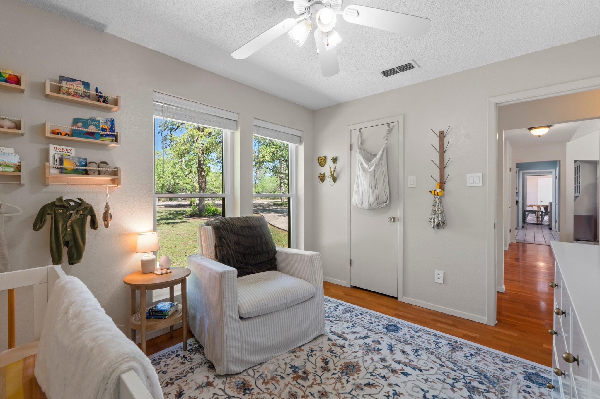 242 W Oak Loop, Cedar Creek, TX 78612