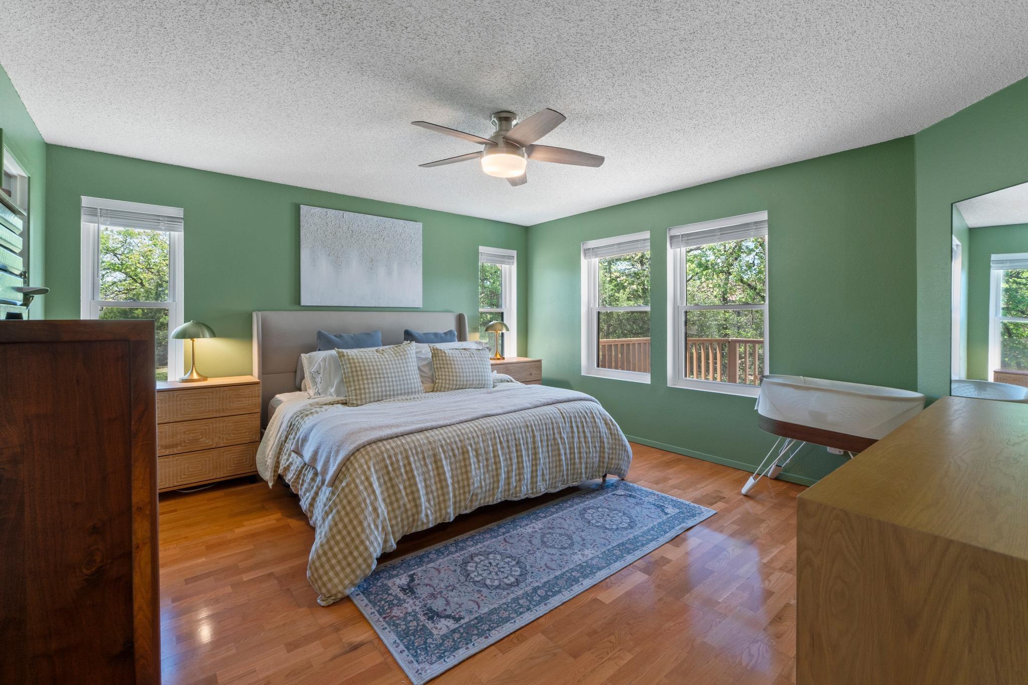 242 W Oak Loop, Cedar Creek, TX 78612